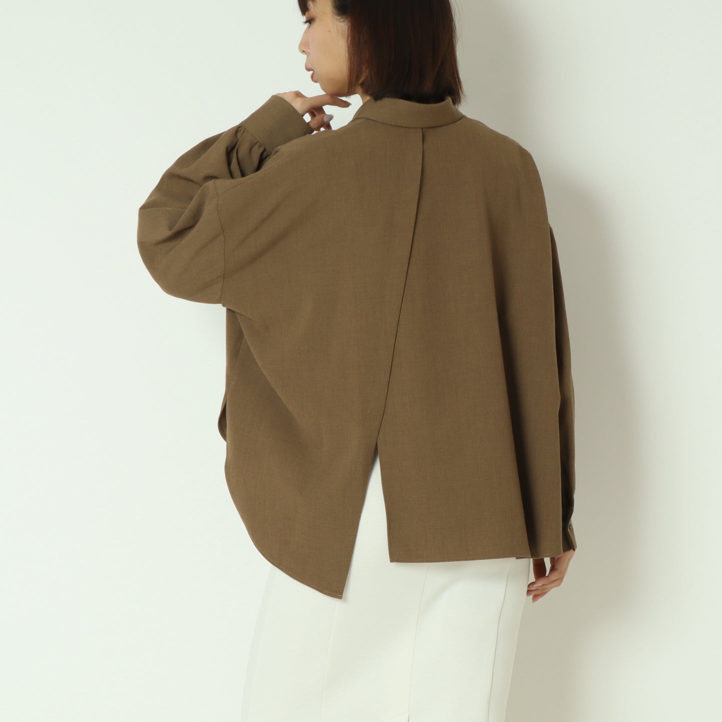 バックアシメブラウス 253950