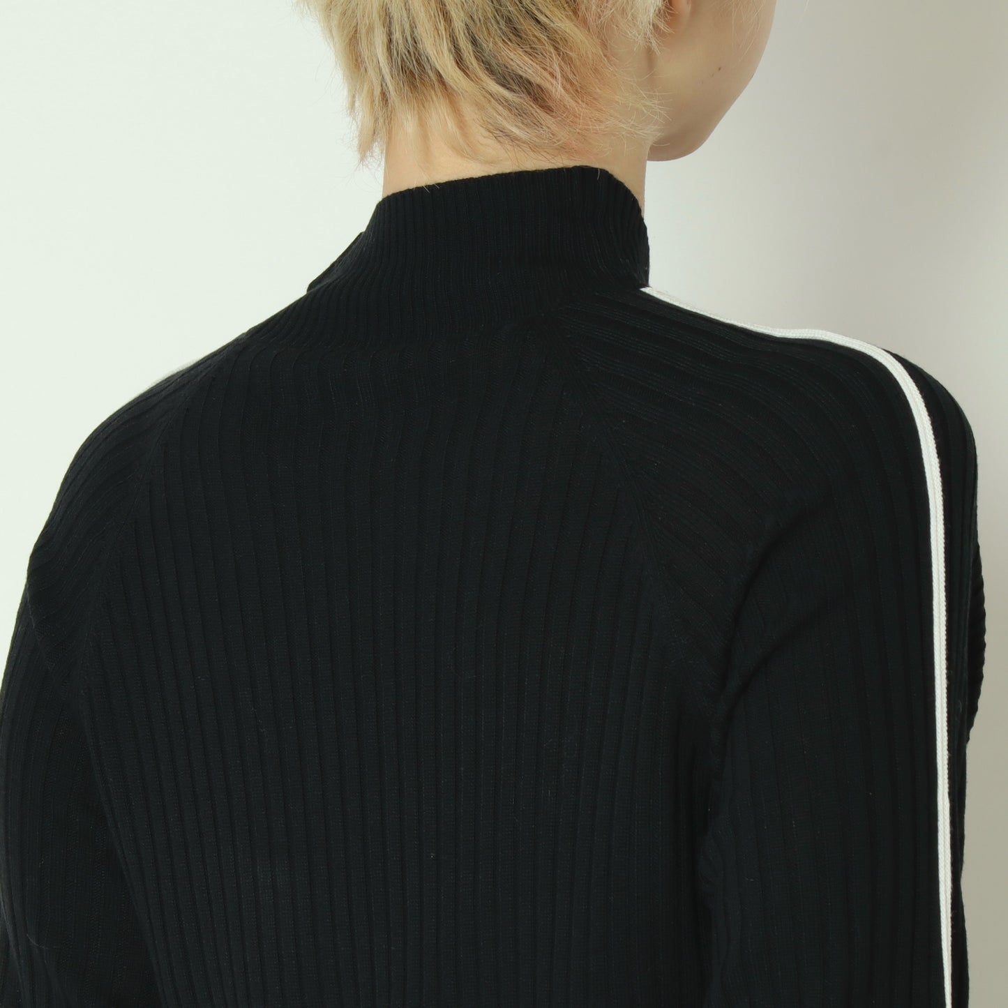 袖スリット配色ラインニット 791236