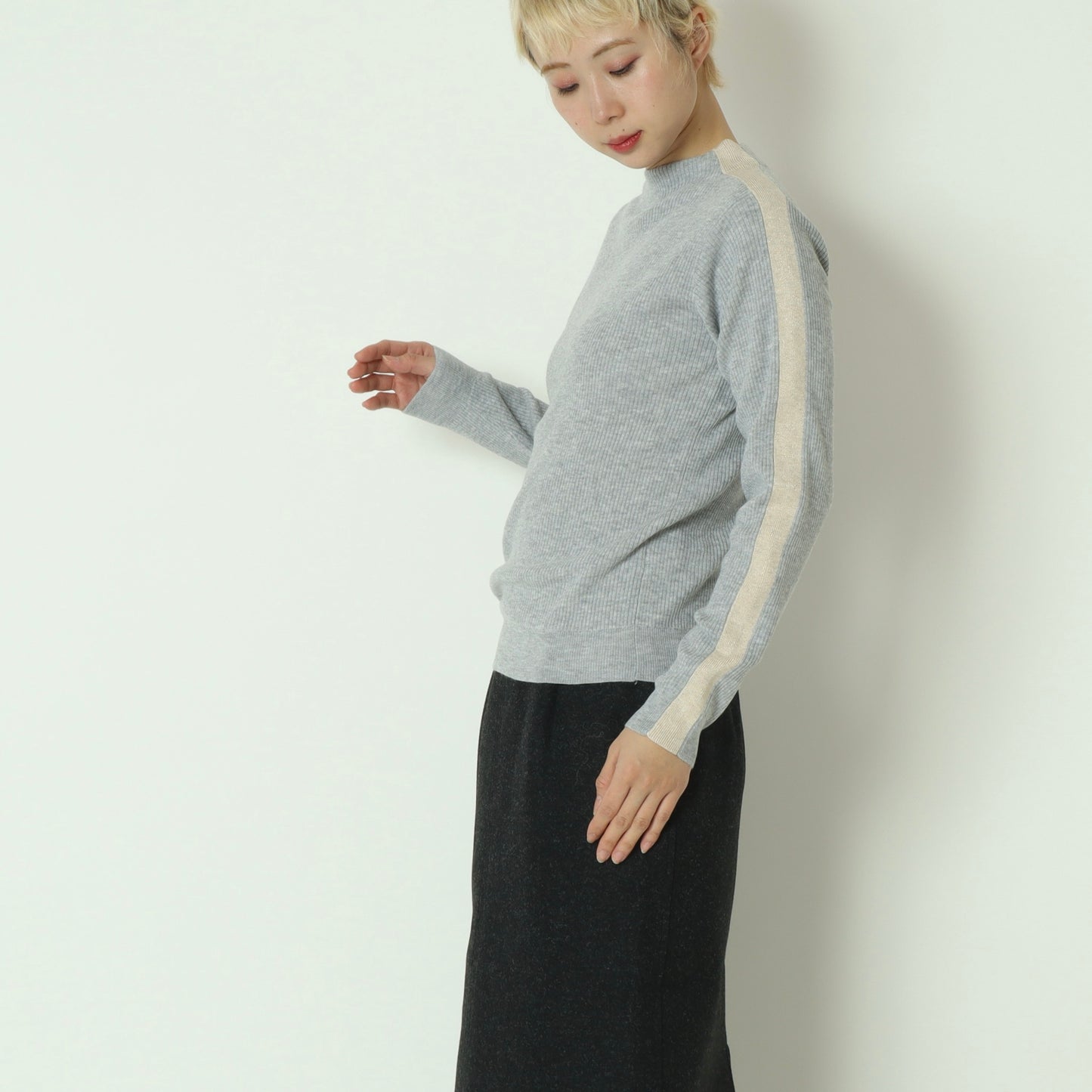 ラメ入りサイドラインリブニット 781208