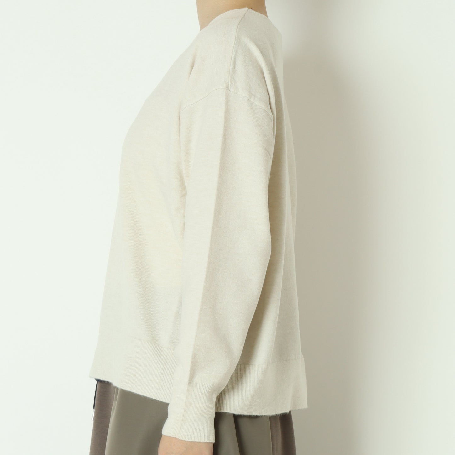 Vネックニットプルオーバー 523811