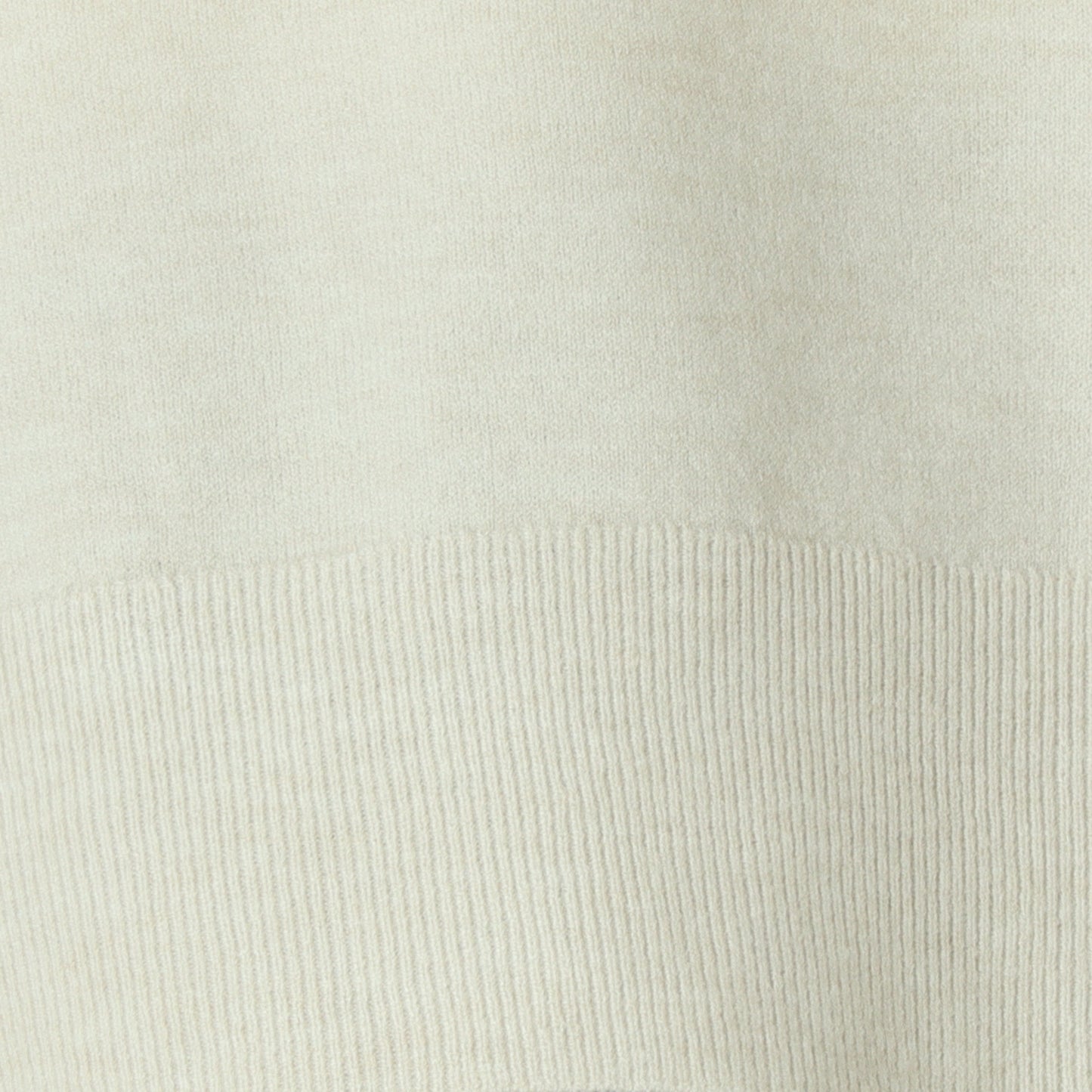 Vネックニットプルオーバー 523811