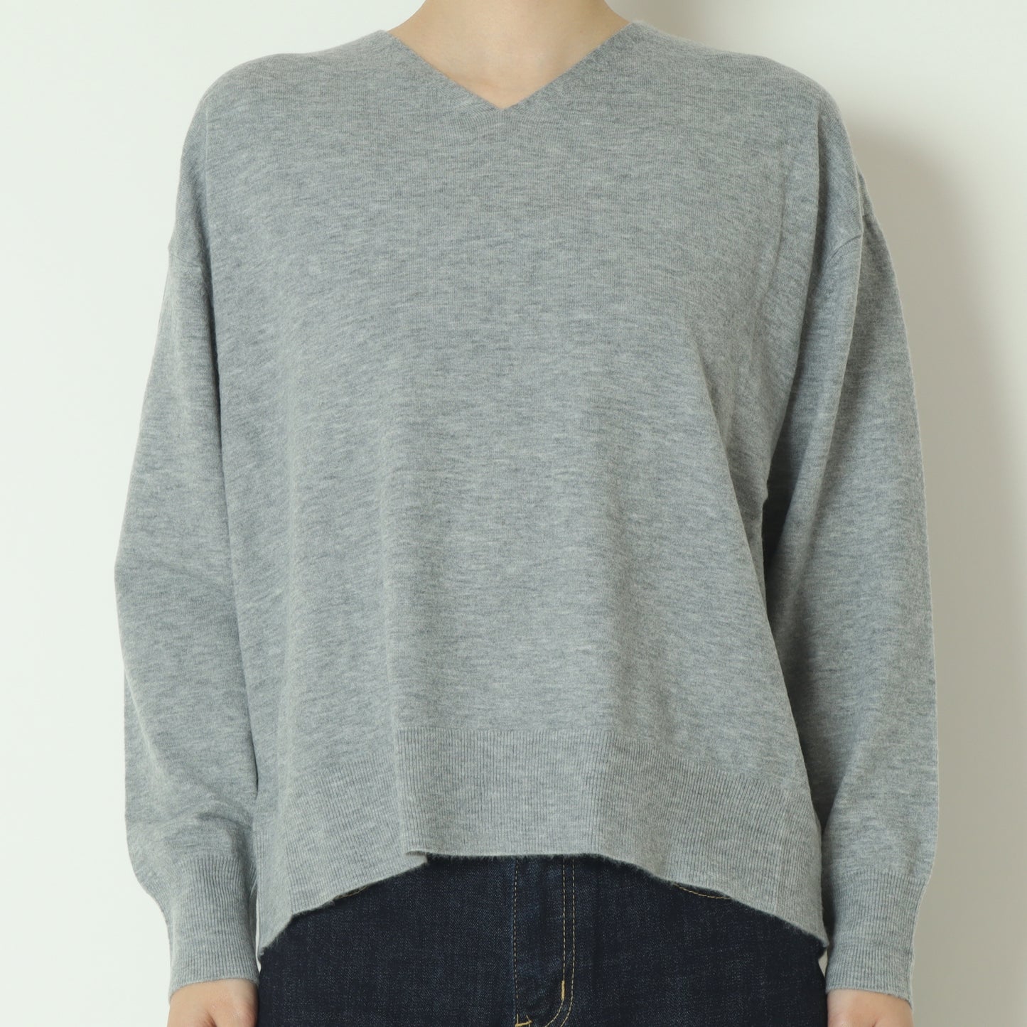 Vネックニットプルオーバー 523811