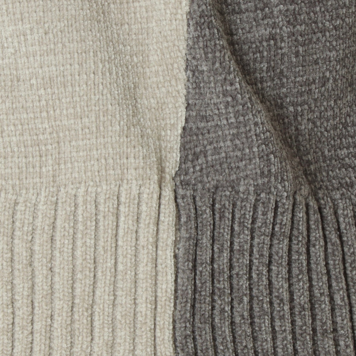 モール配色ハイネックニットプルオーバー 523819