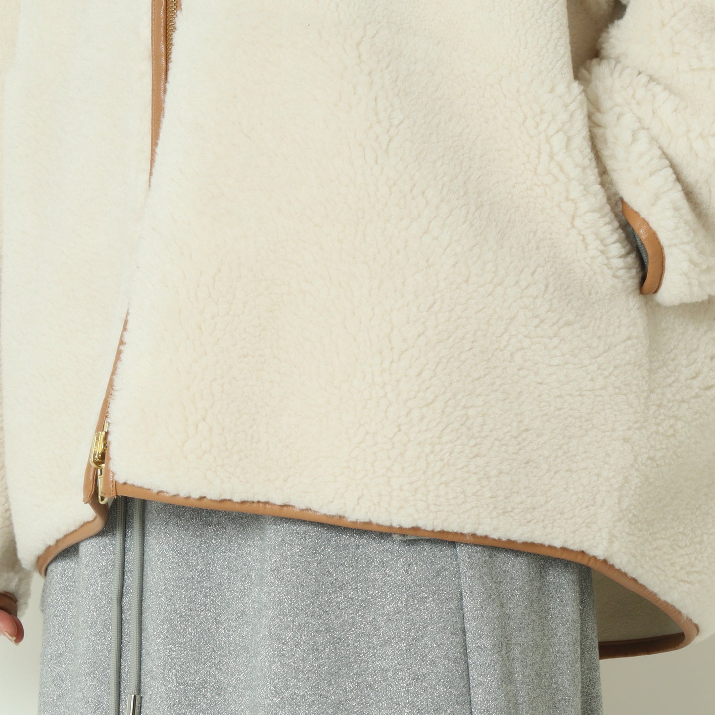 リバーシブルボアフーディーブルゾン  R2303RBP527