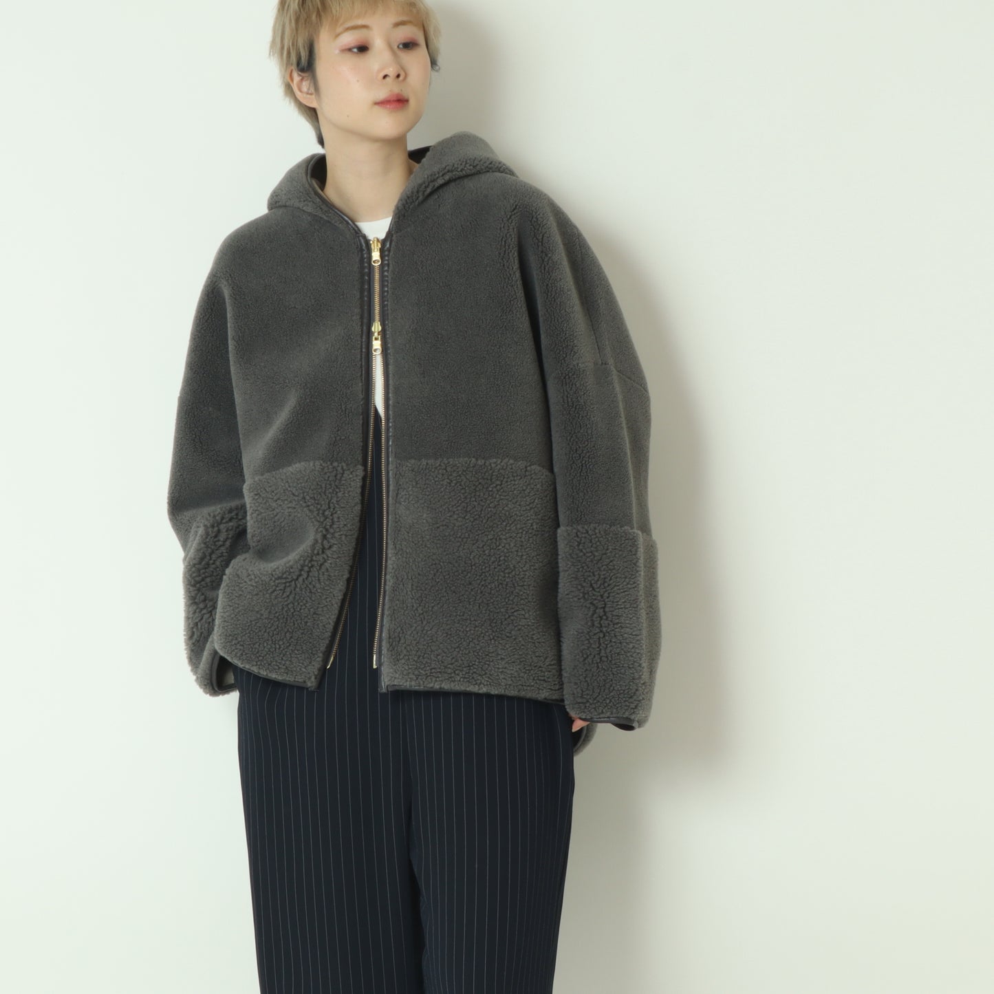 リバーシブルボアフーディーブルゾン  R2303RBP527