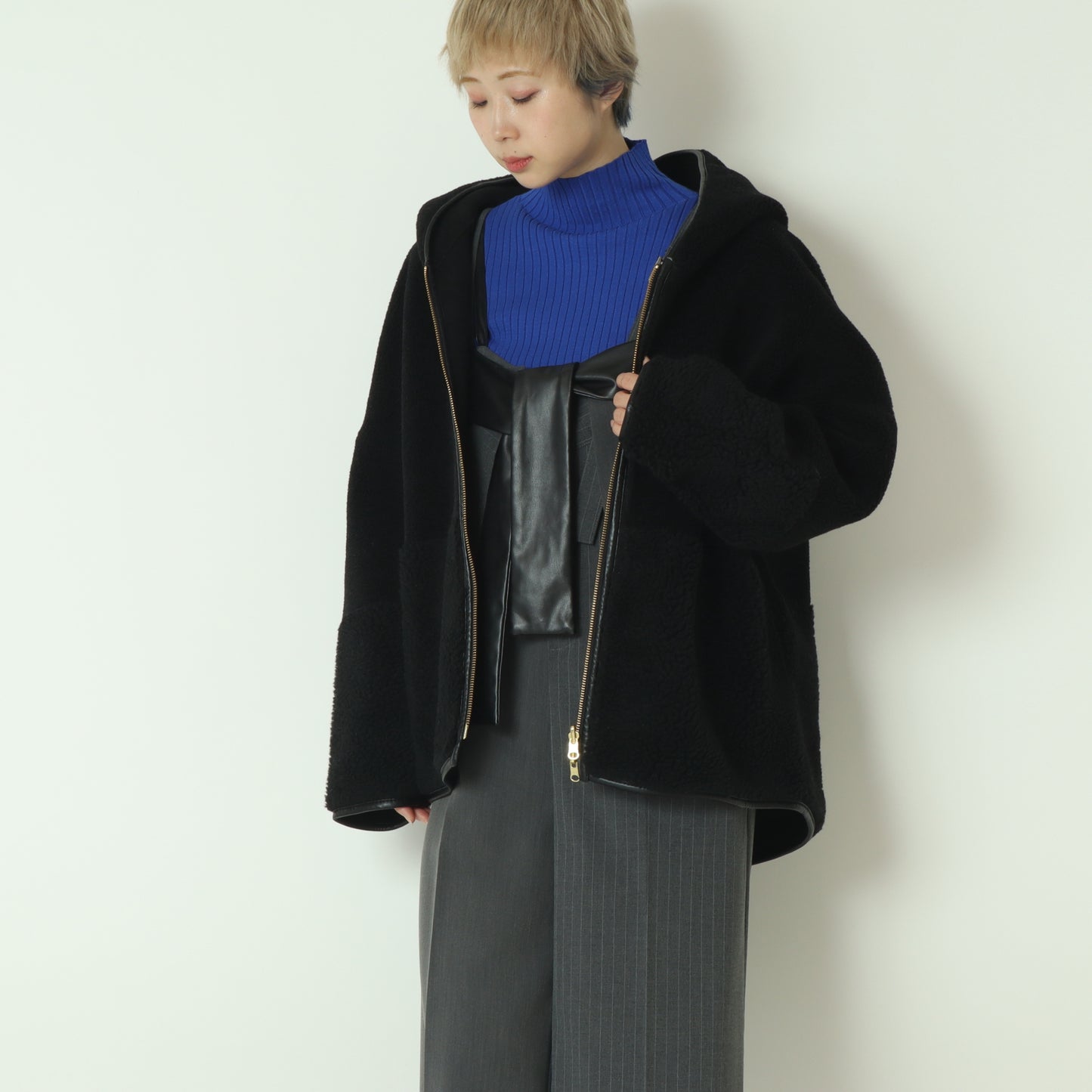 リバーシブルボアフーディーブルゾン  R2303RBP527