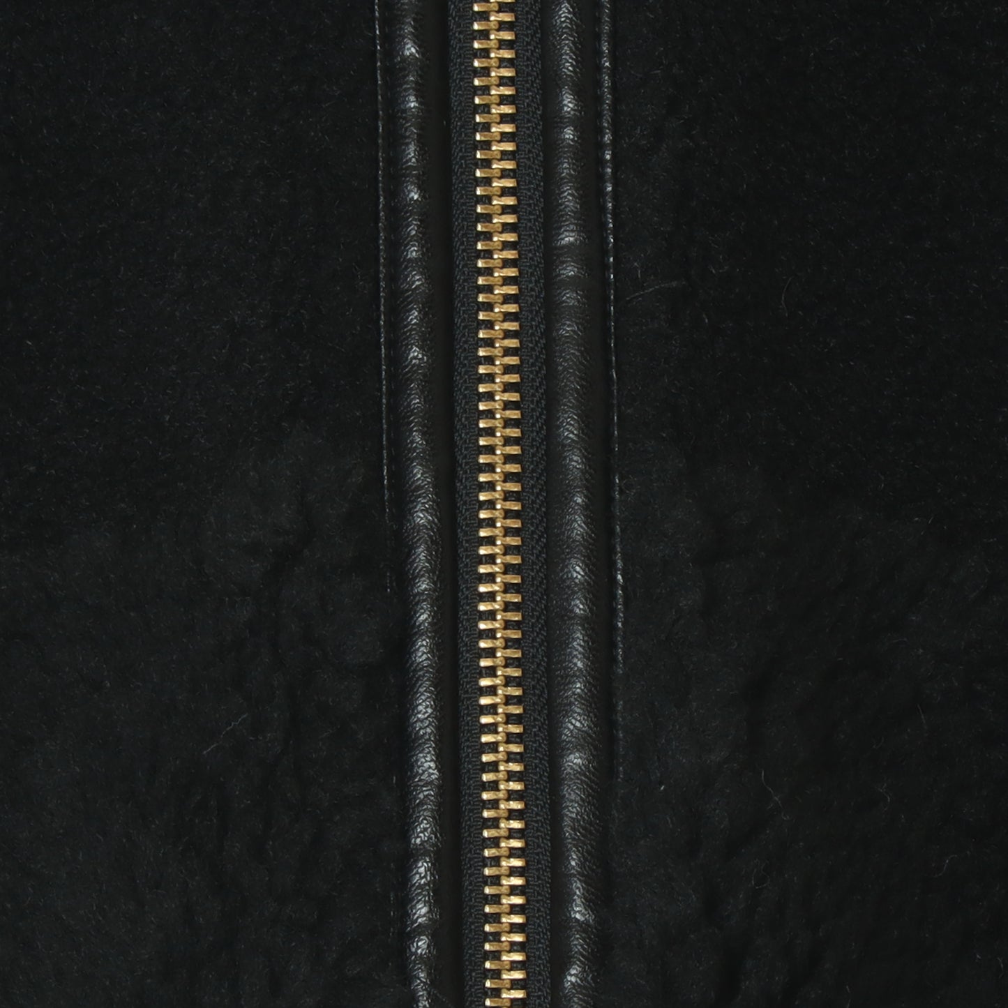 リバーシブルボアフーディーブルゾン  R2303RBP527