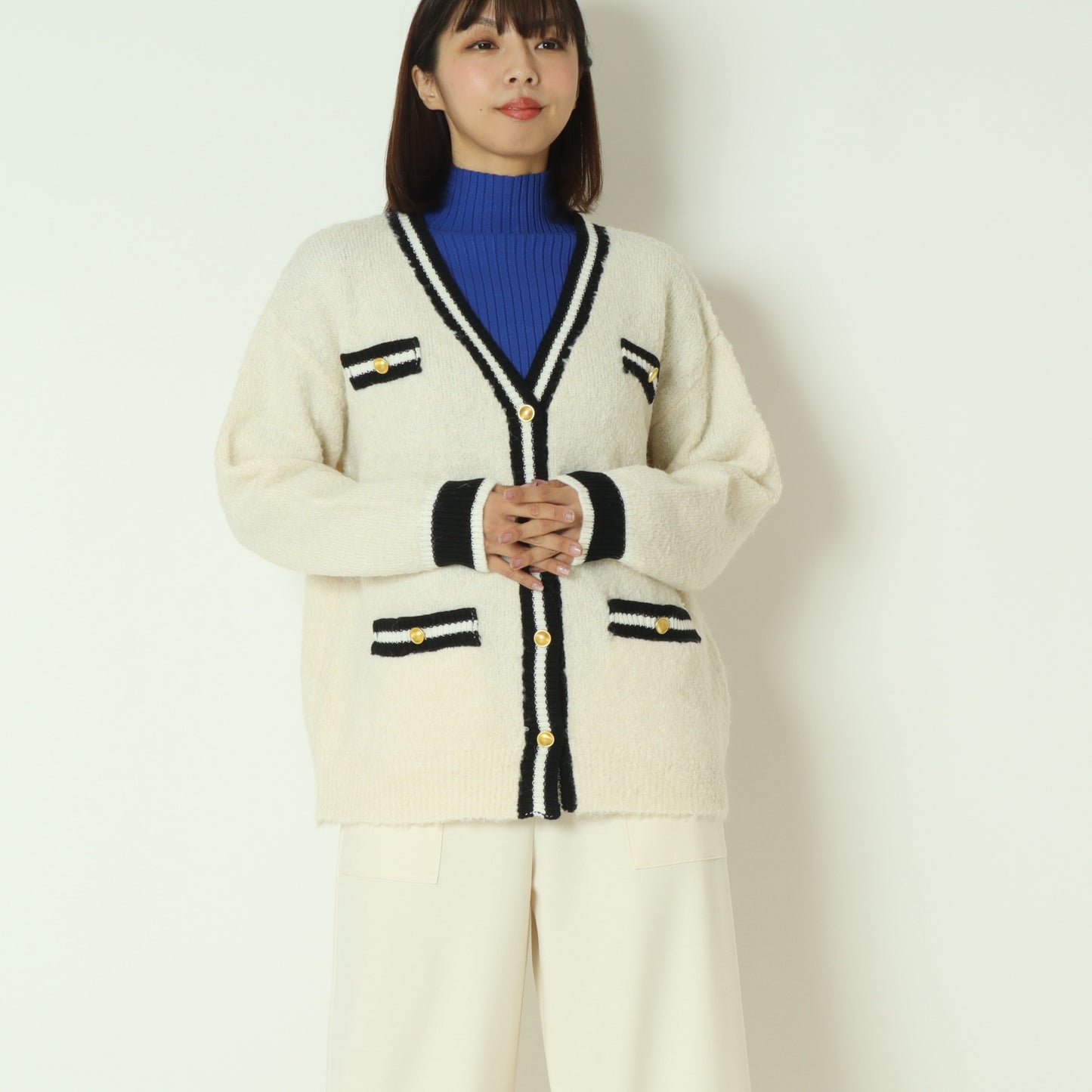 ゴールドボタンラインカーディガン D8632