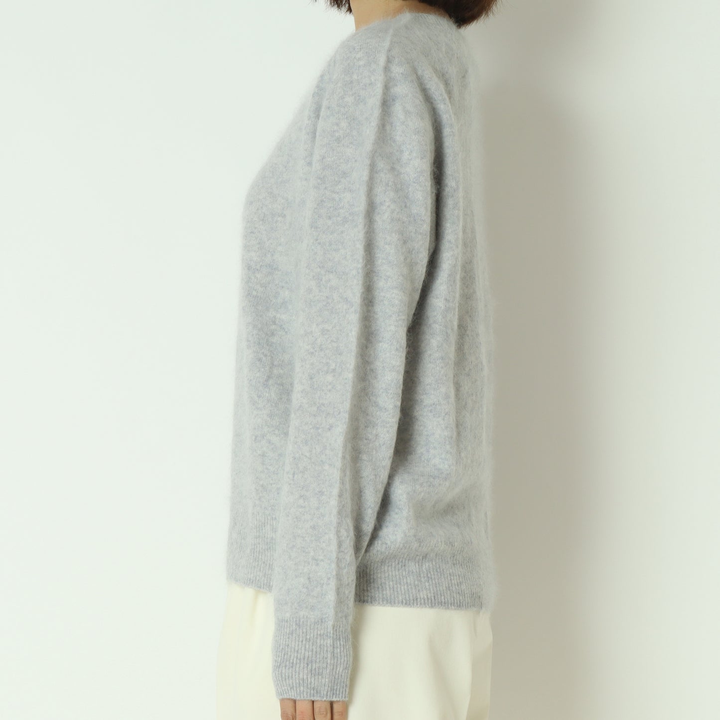 エアリータッチカシミヤニットプルオーバー H625309