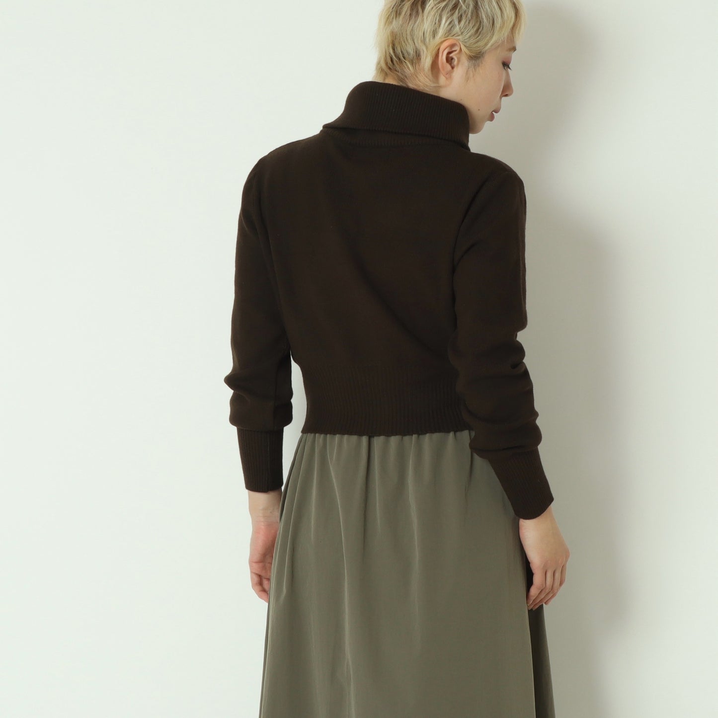 ハイネックジップニット H625312