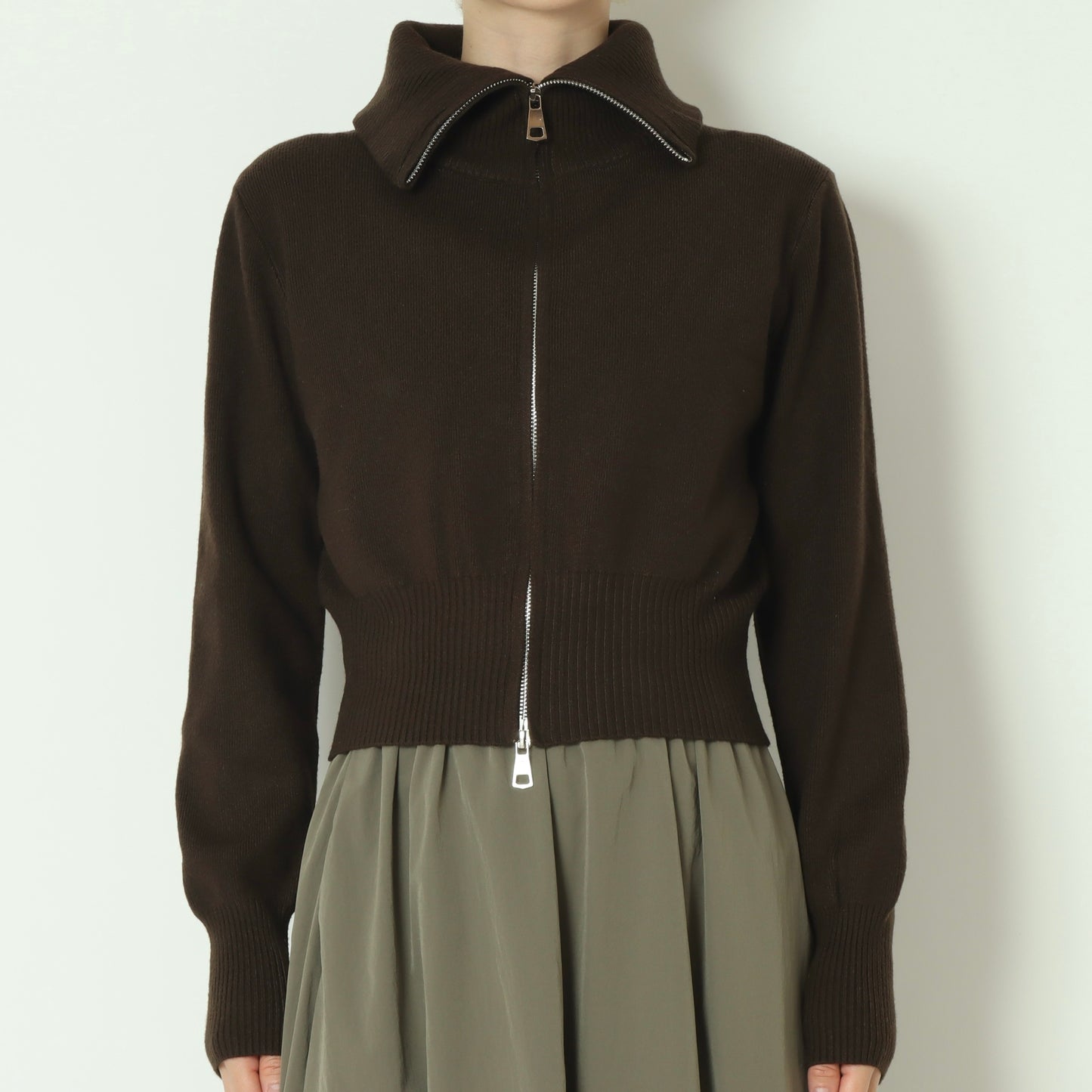 ハイネックジップニット H625312