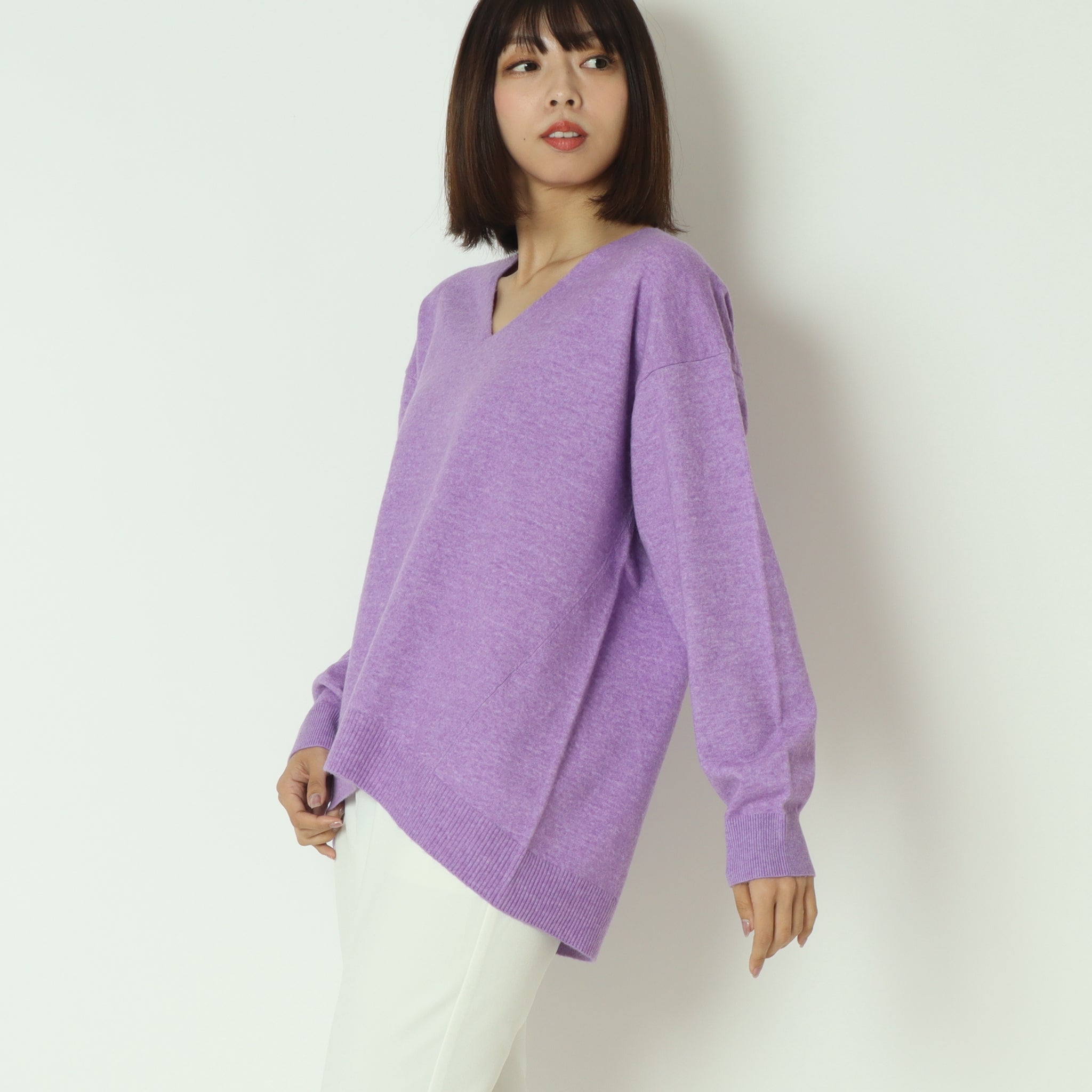 前後Vネックニット 6263-526 – DURAY