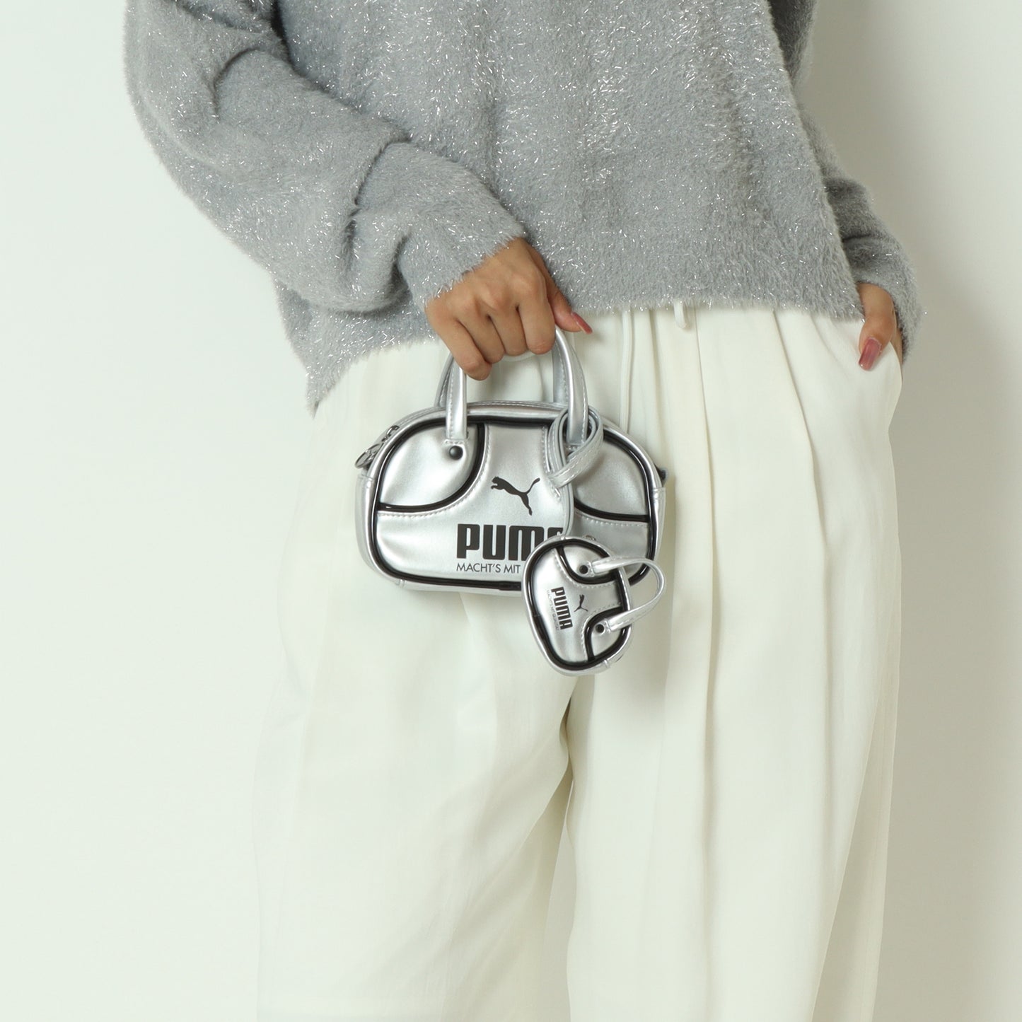 PUMA1976 メタリック グリップバッグ キーチェーン 092599