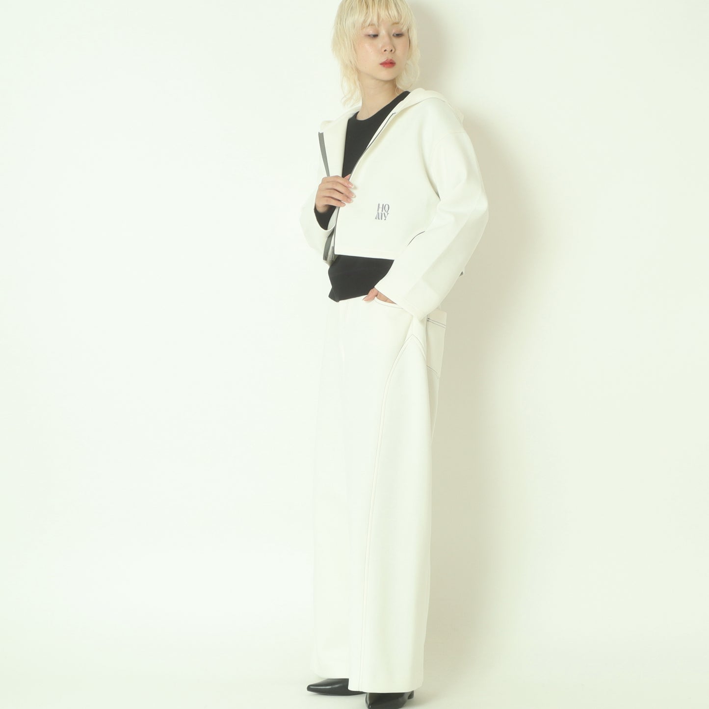 ダンボールニットショート丈パーカー  252A3304