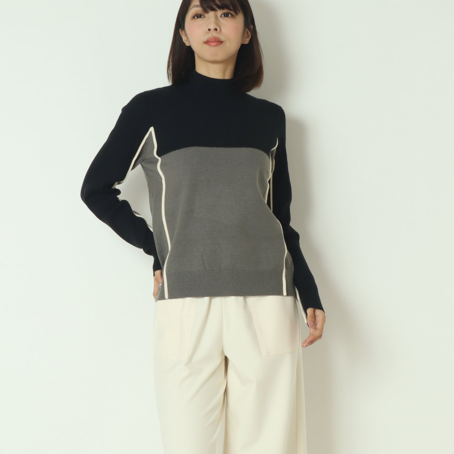 バイカラーパイピングハイネックニット  540003