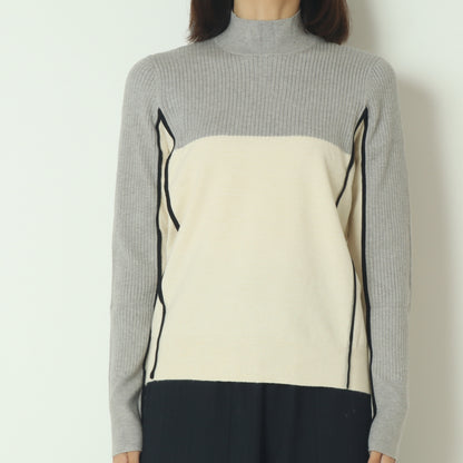 バイカラーパイピングハイネックニット  540003