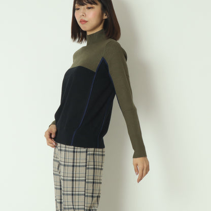 バイカラーパイピングハイネックニット  540003