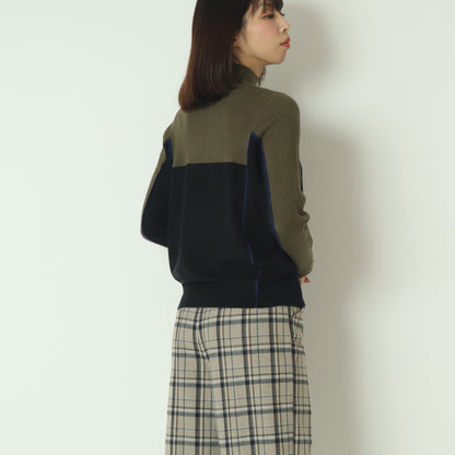バイカラーパイピングハイネックニット  540003