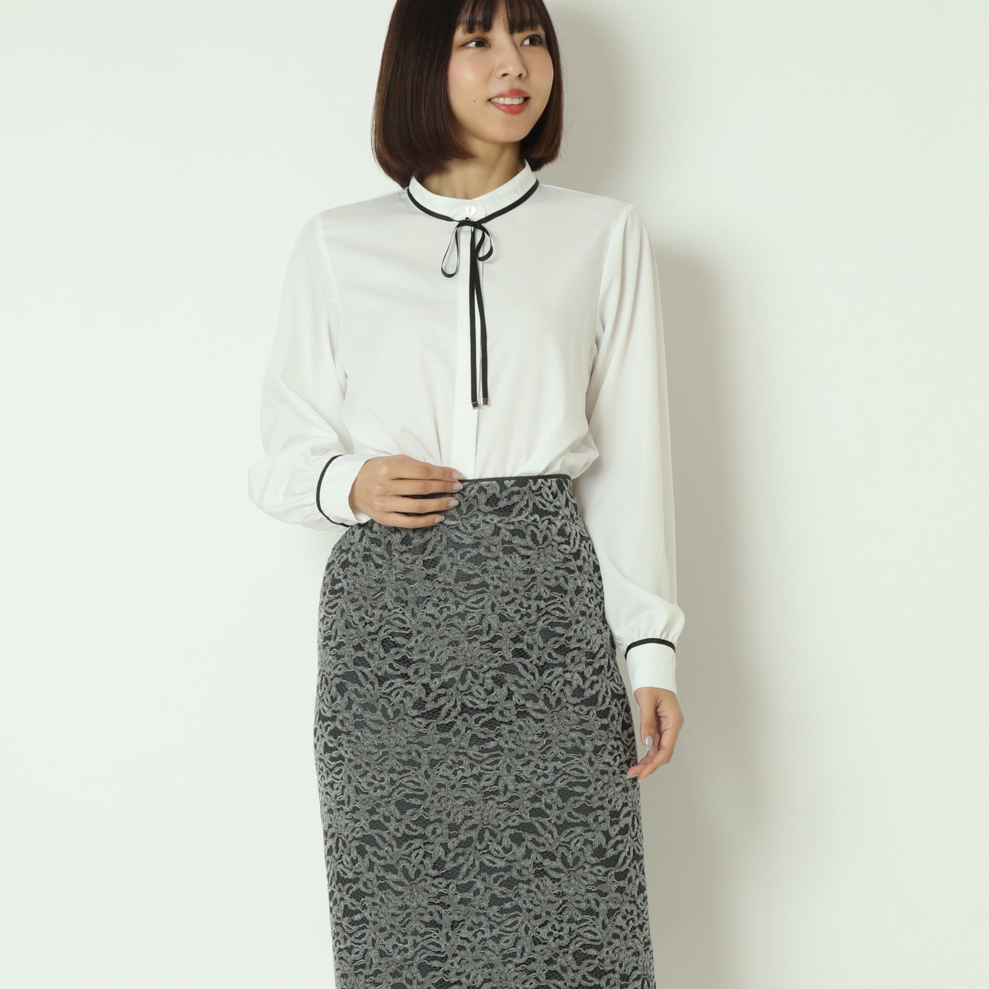 ジョーゼット細パイピングブラウス  550202