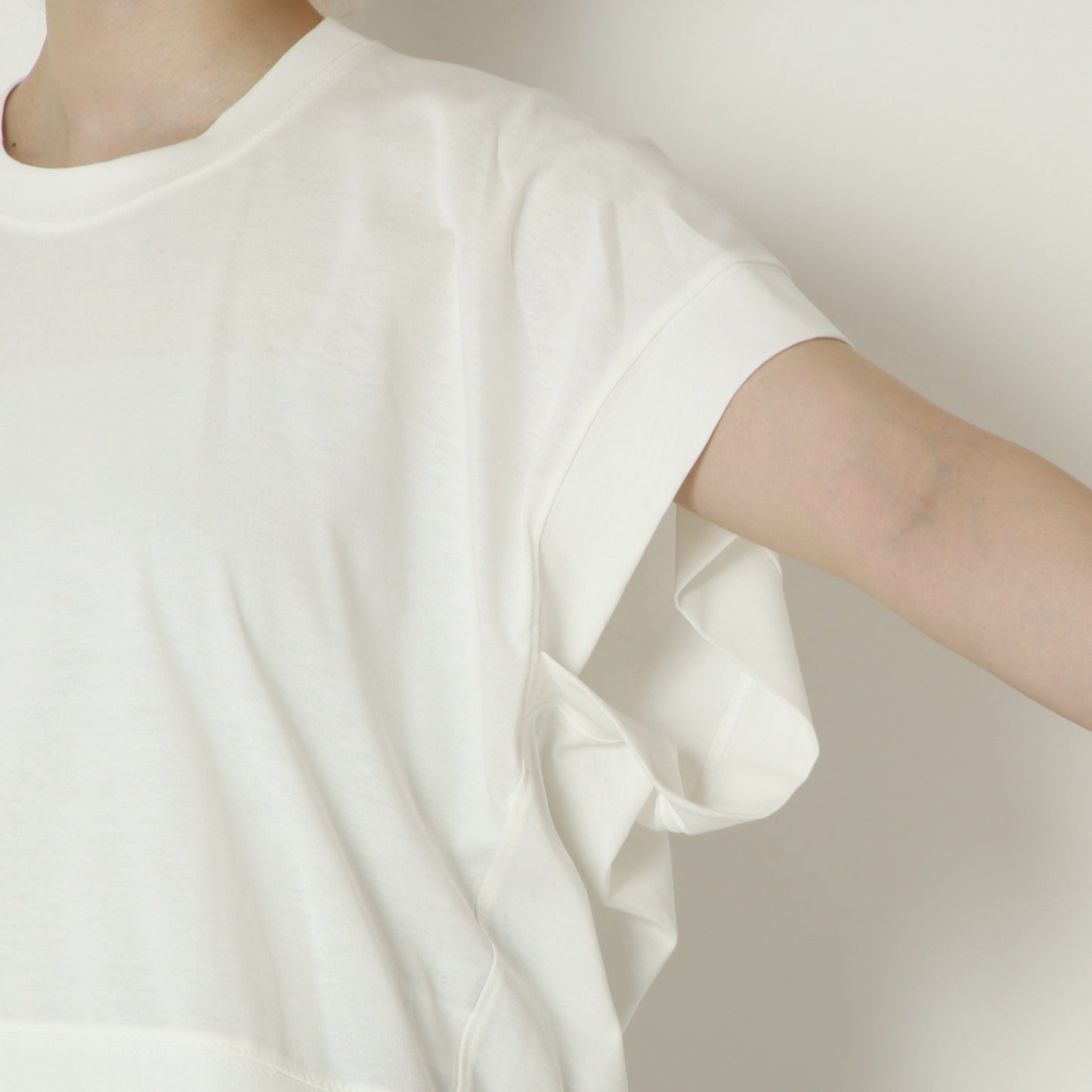 フレアスリーブTシャツ　21268445