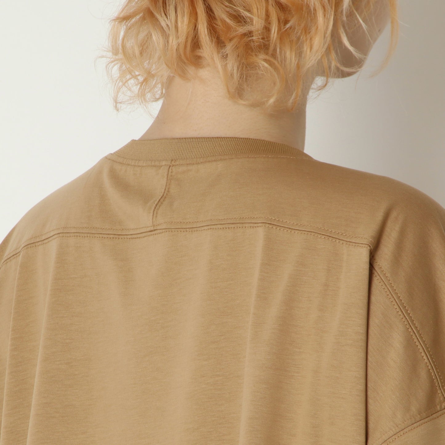 異素材ドッキングロゴカットソー　21268480