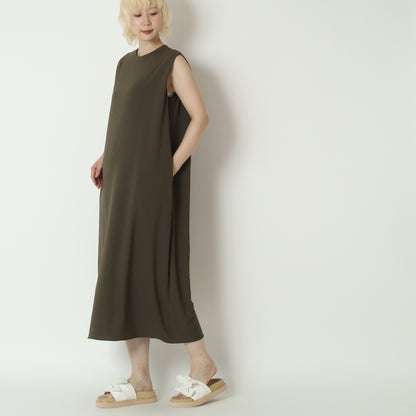 ストレートシルエットノースリーブワンピース　21268400