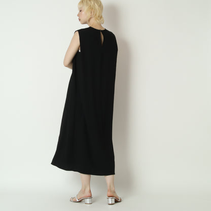 ストレートシルエットノースリーブワンピース　21268400