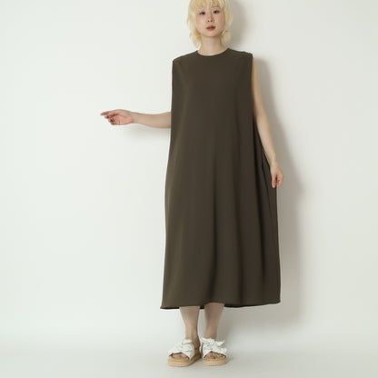 ストレートシルエットノースリーブワンピース　21268400