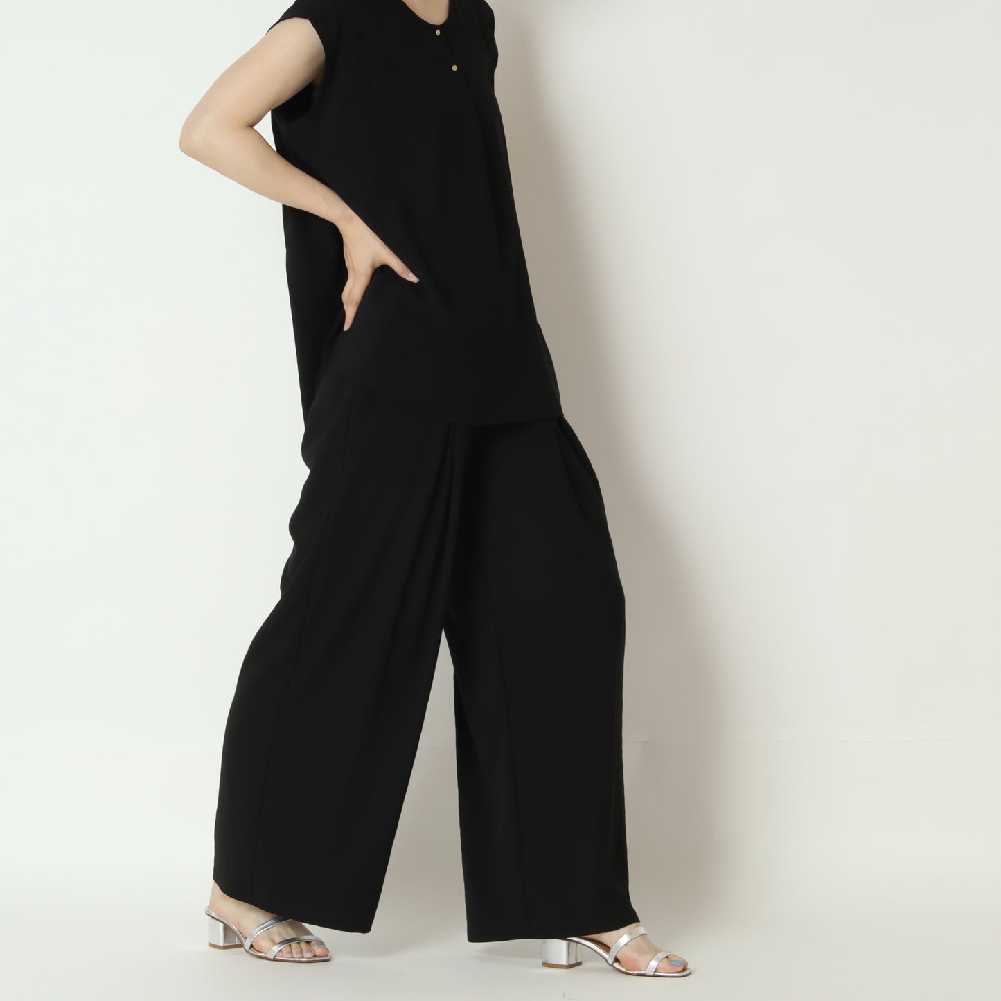 ストレッチシフォンタックパンツ　80268309