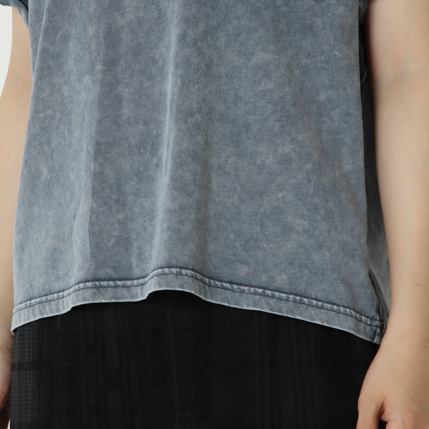 パウダー加工フリルスリーブTシャツ　80268384