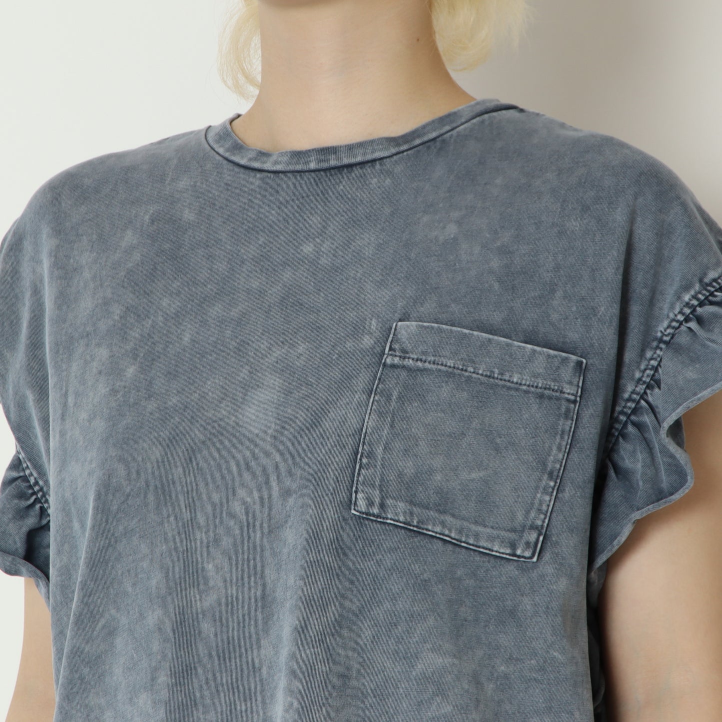 パウダー加工フリルスリーブTシャツ　80268384