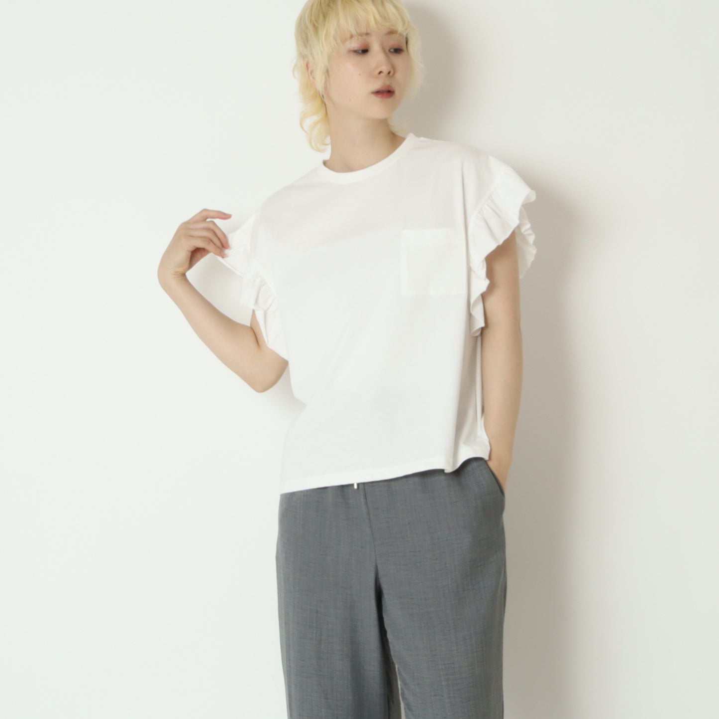 パウダー加工フリルスリーブTシャツ　80268384
