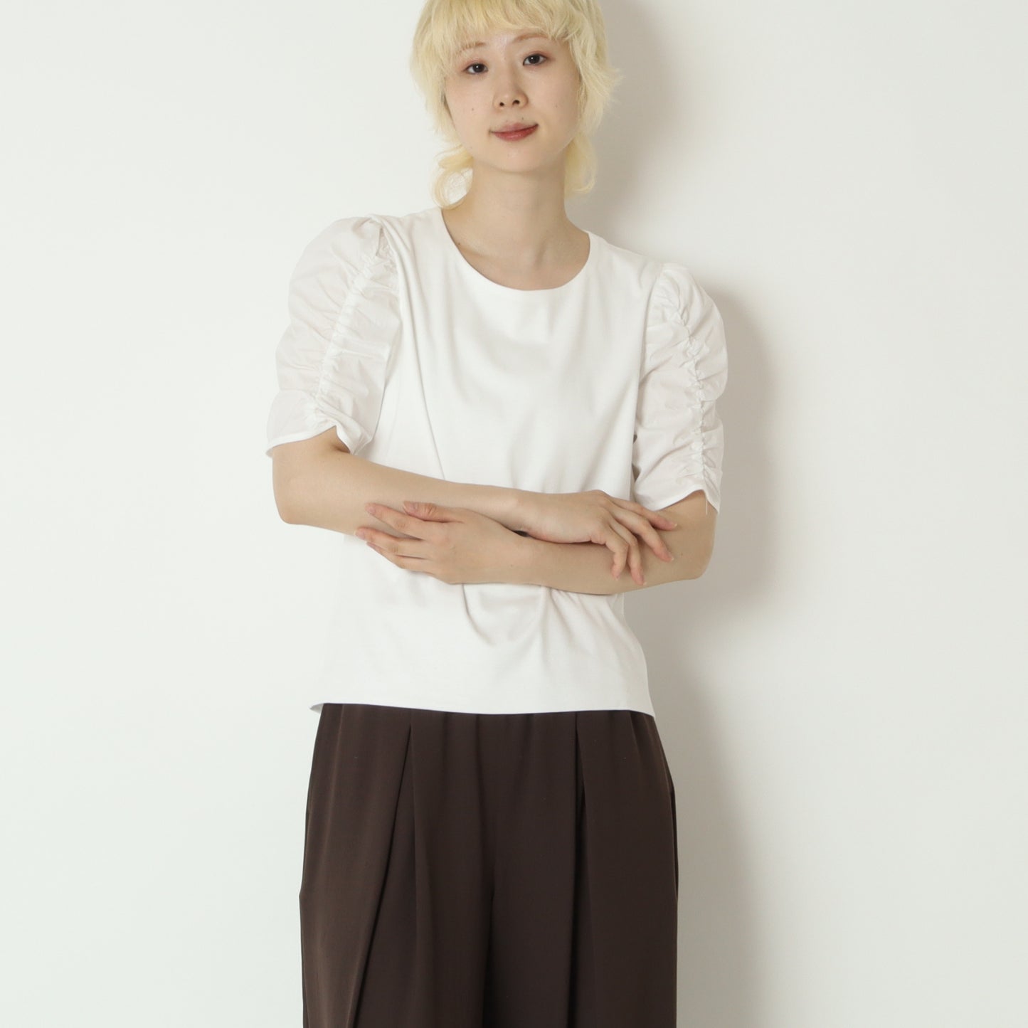 ギャザーパフスリーブTシャツ　80268390