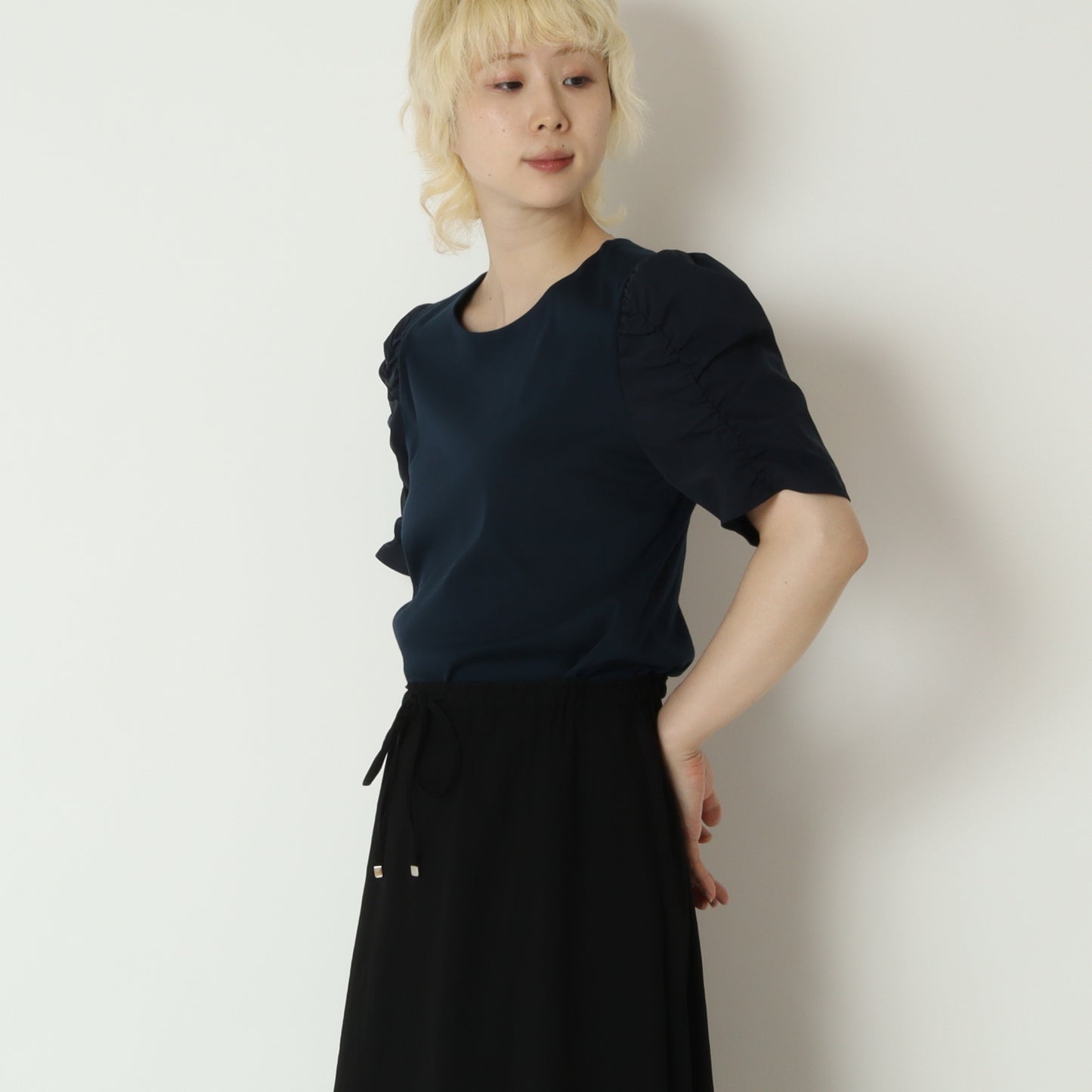 ギャザーパフスリーブTシャツ　80268390