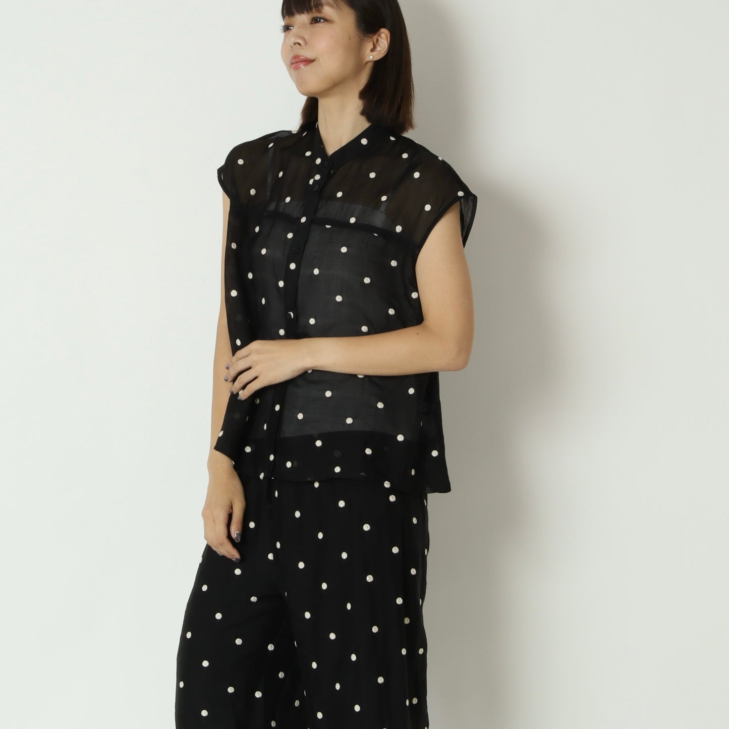 ドット立体刺繍ブラウス　8861360
