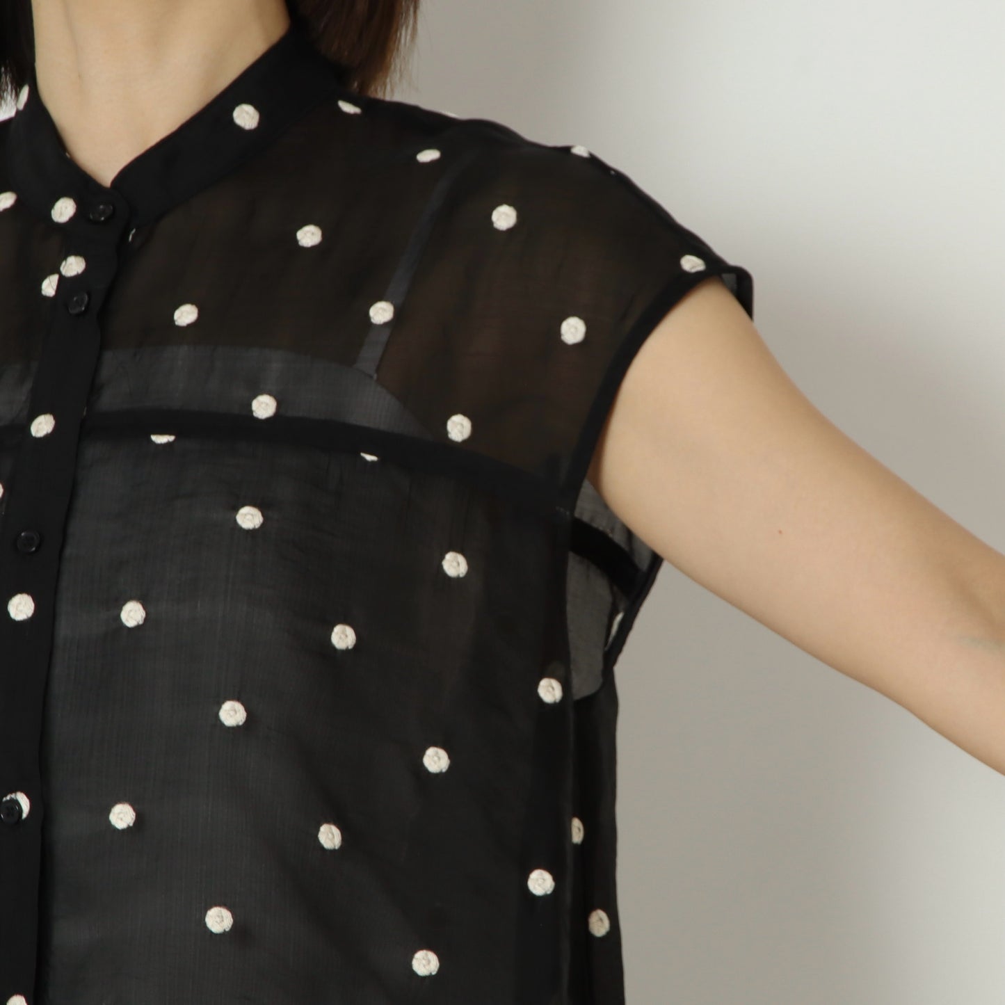 ドット立体刺繍ブラウス　8861360