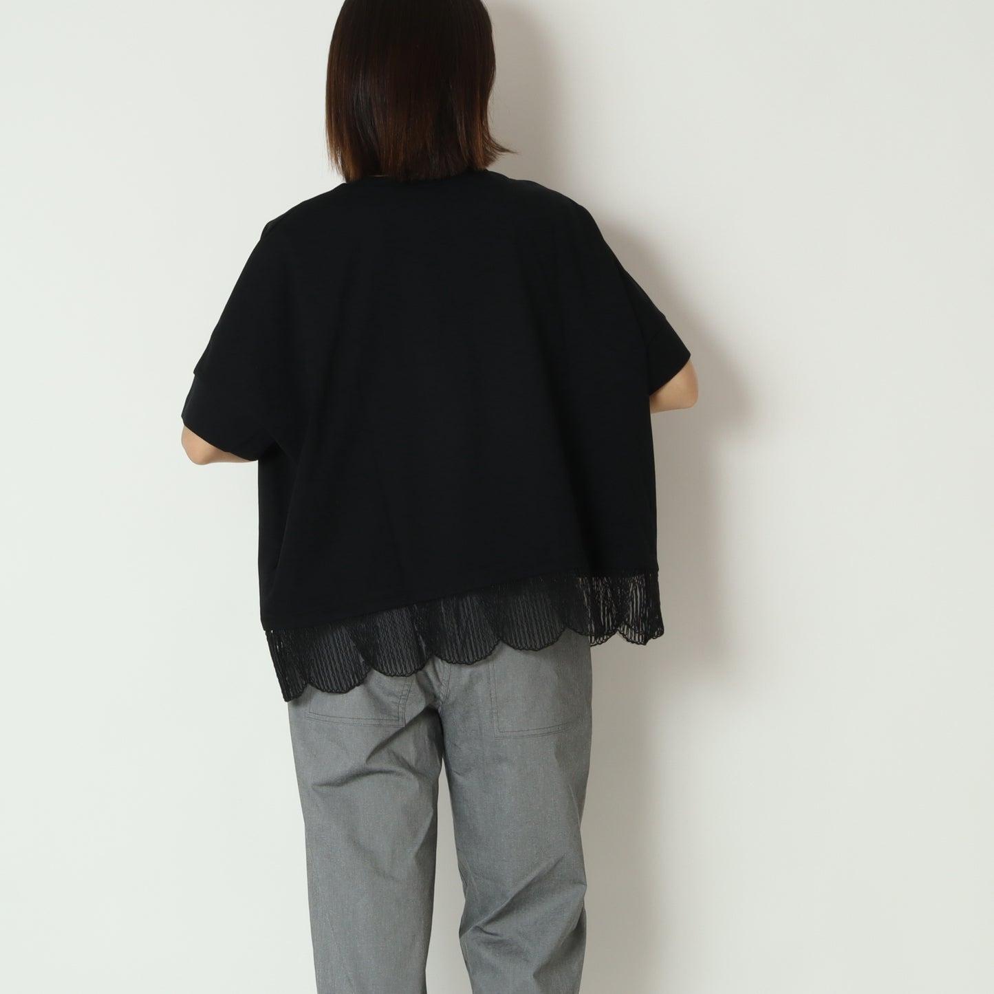 裾レースデザインプルオーバー　8921216