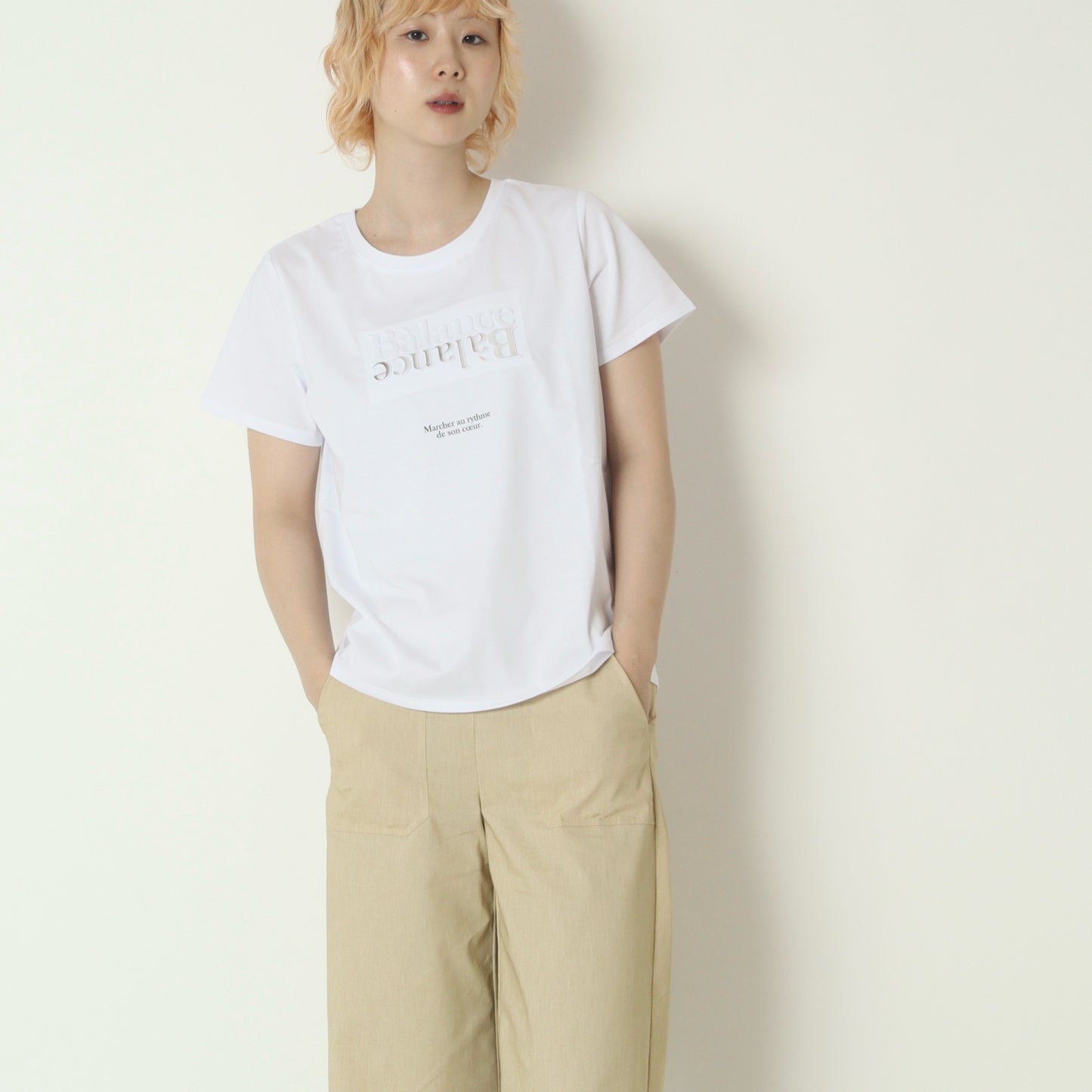 エンボス×箔ロゴTシャツ　DR2610023