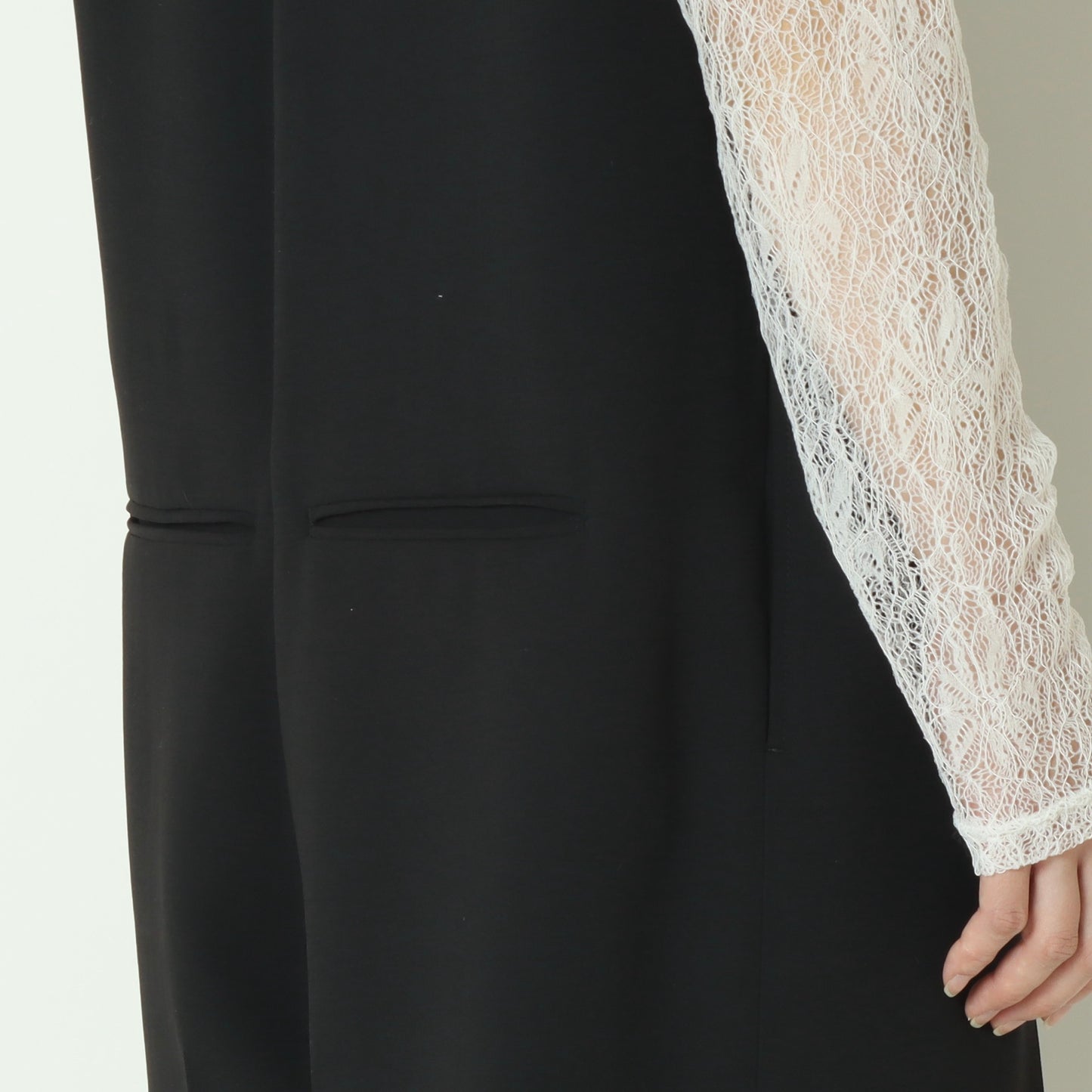 ラウンドネックノースリーブオールインワン  R1692A-26