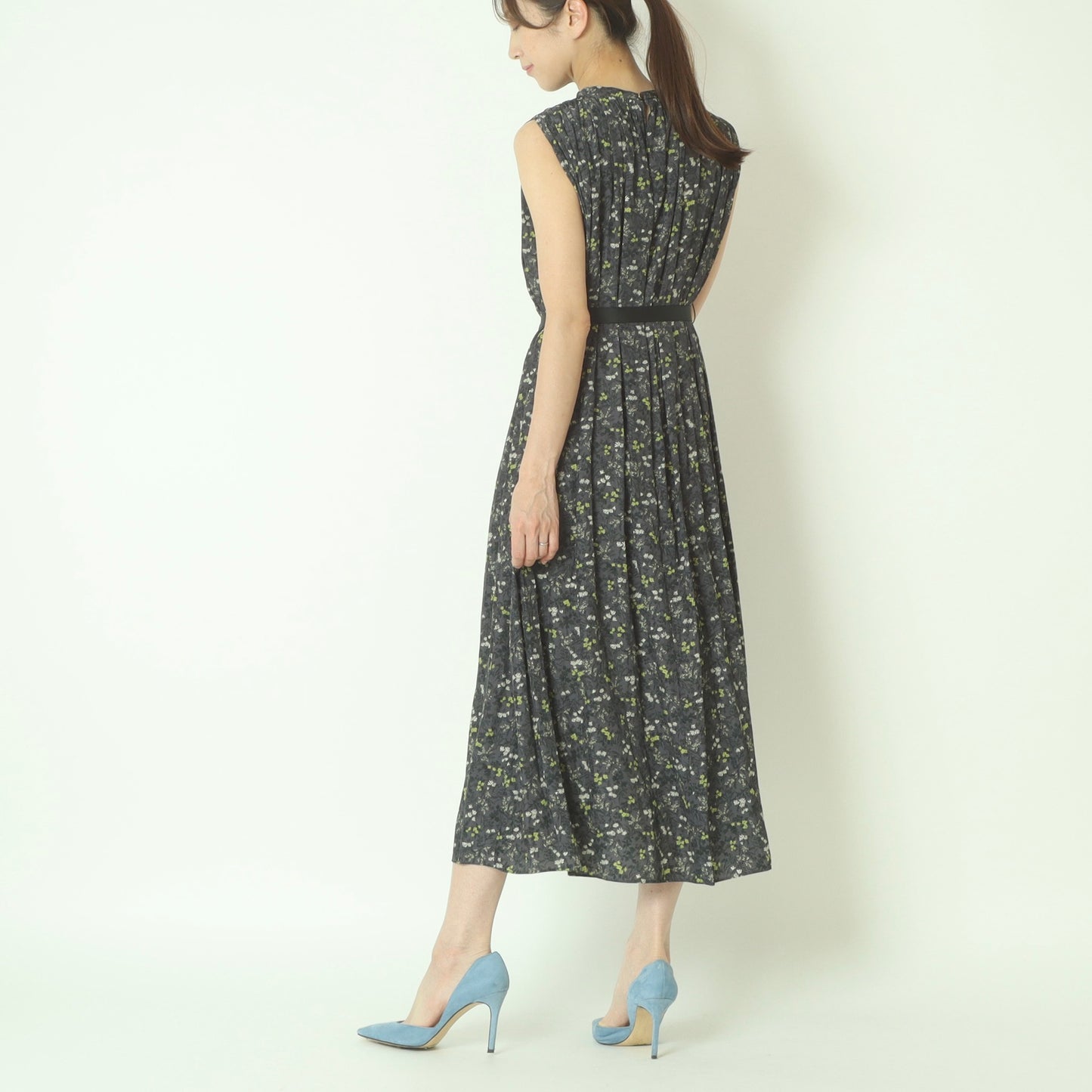 フラワープリントギャザーワンピース　U2305H-26