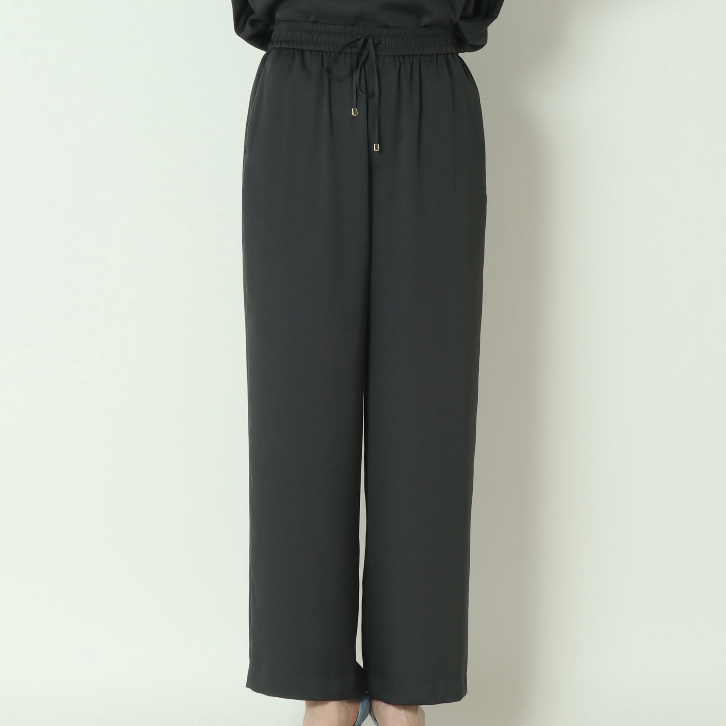 サテンツイルワイドパンツ  U2221H-25