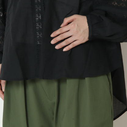 シアー切替ボリュームスリーブブラウス　261-5402