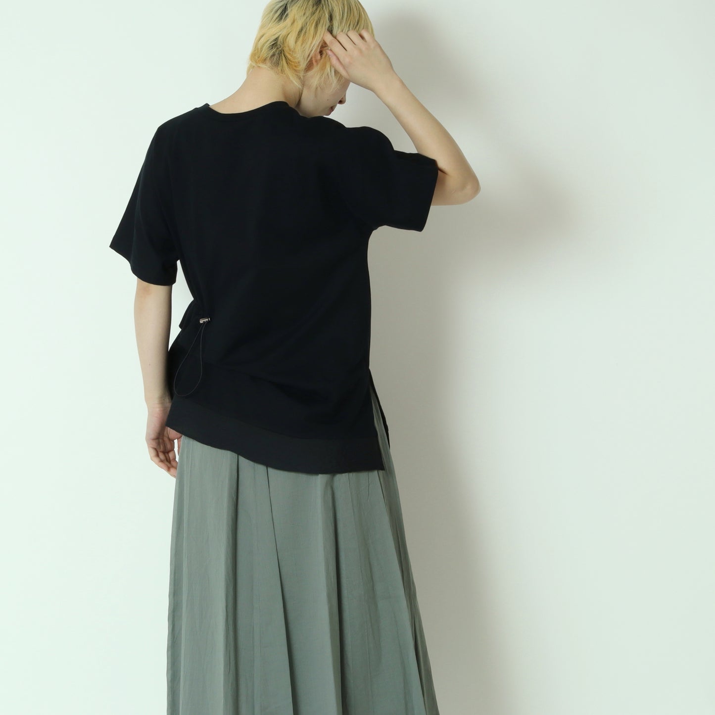 アシンメトリードロストデザインカットソー　622910