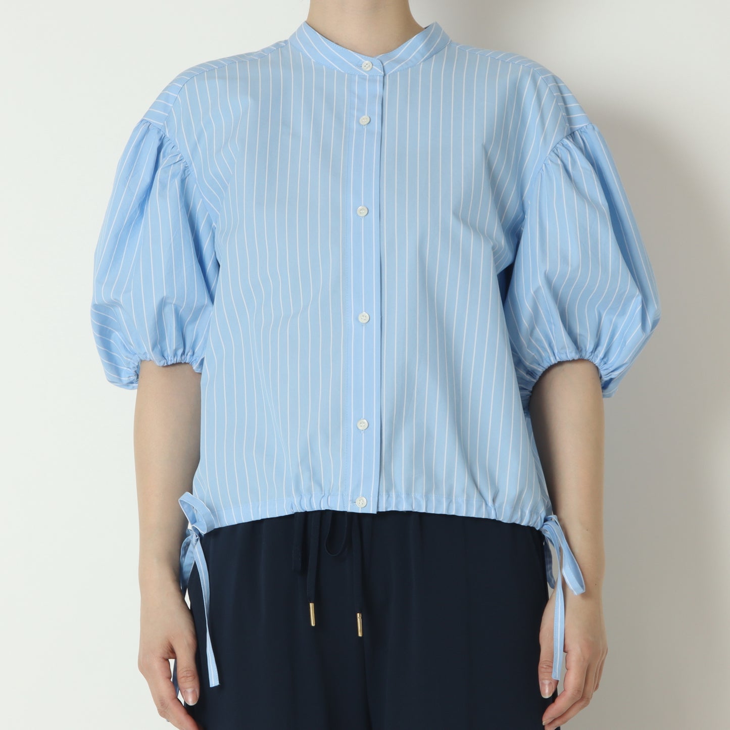 ボリュームスリーブバンドカラーストライプシャツ　622408