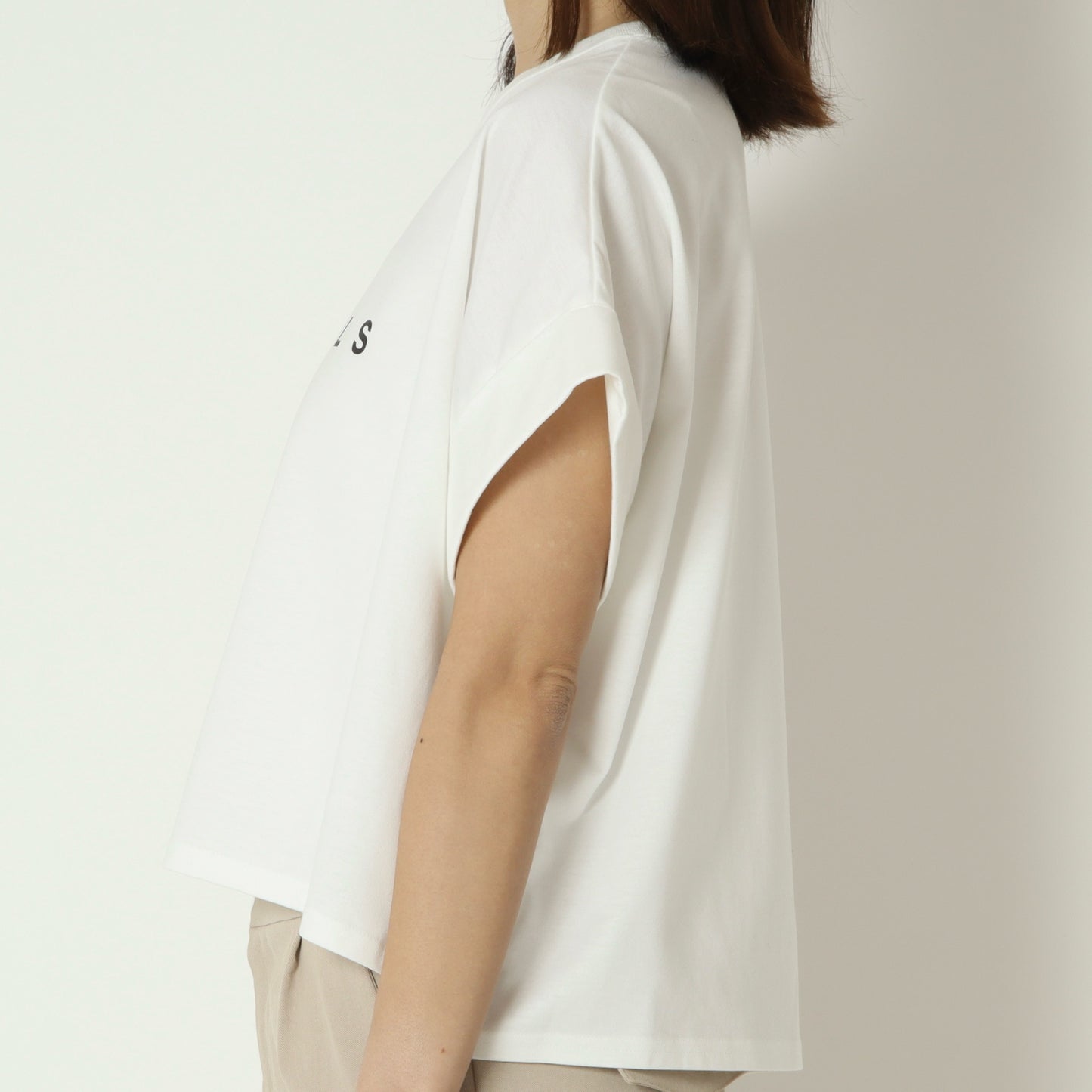 ロールアップハーフスリーブロゴＴシャツ　61025118