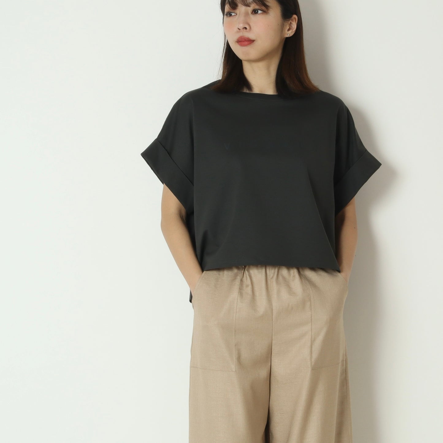ロールアップハーフスリーブロゴＴシャツ　61025118