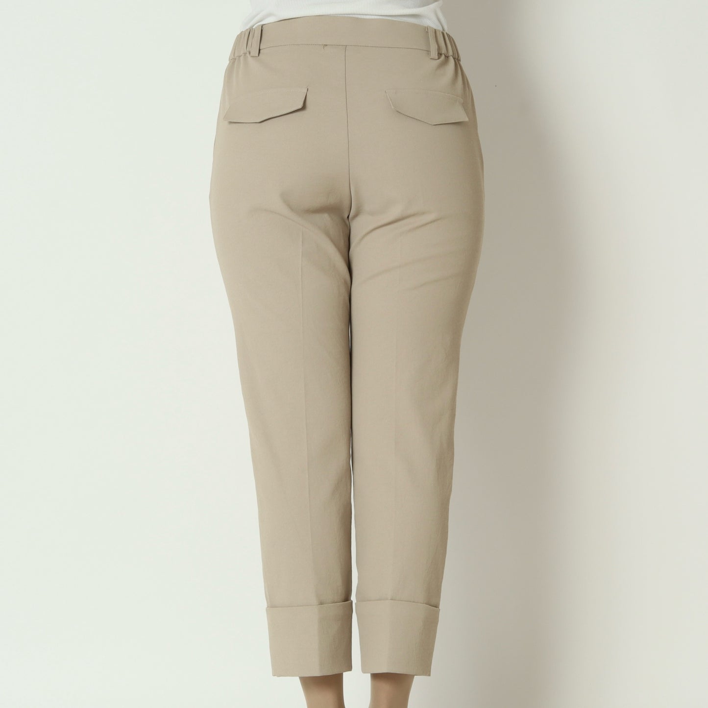 ロールアップセンタープレステーパードパンツ　61026055