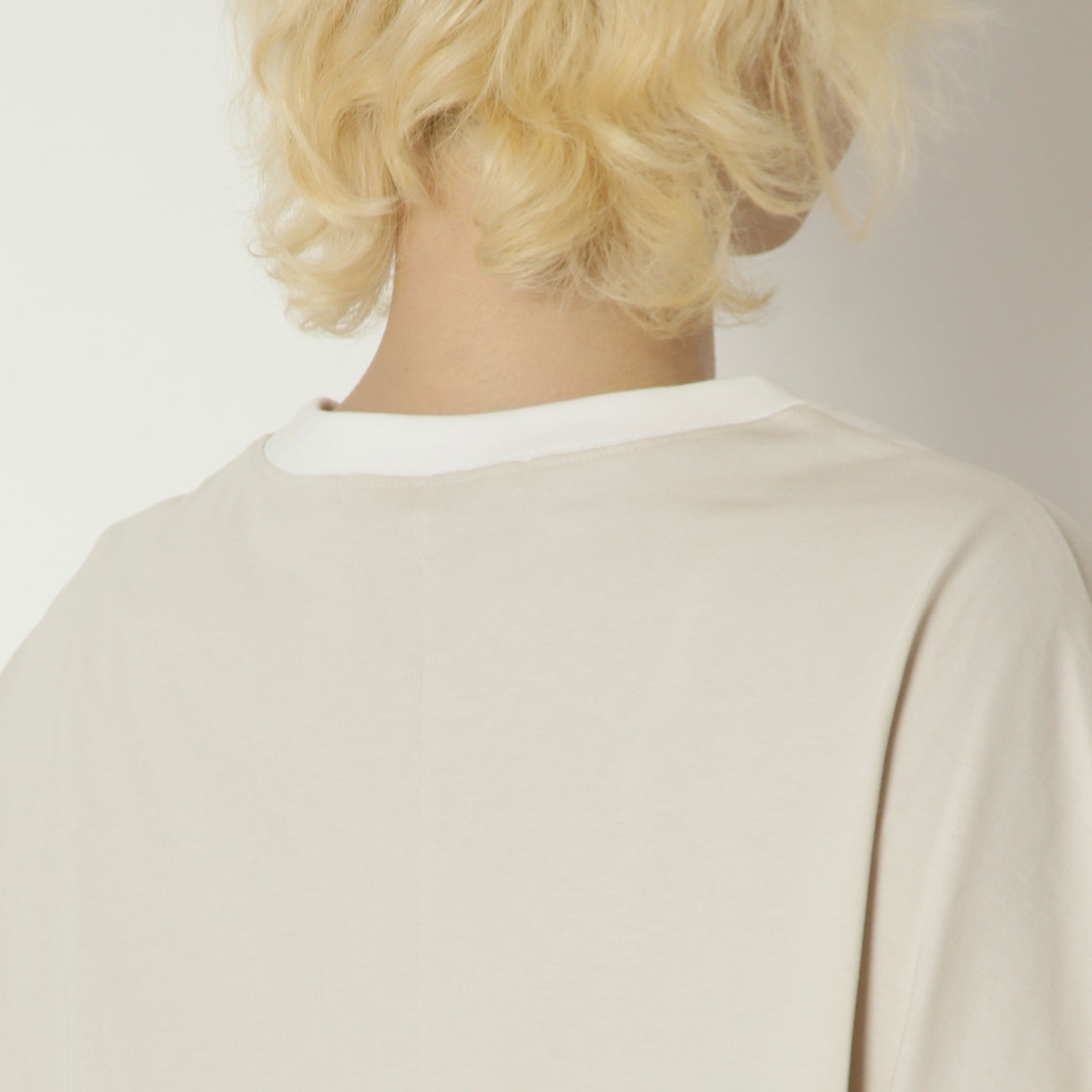 バイカラー袖リブロゴTシャツ　61025218