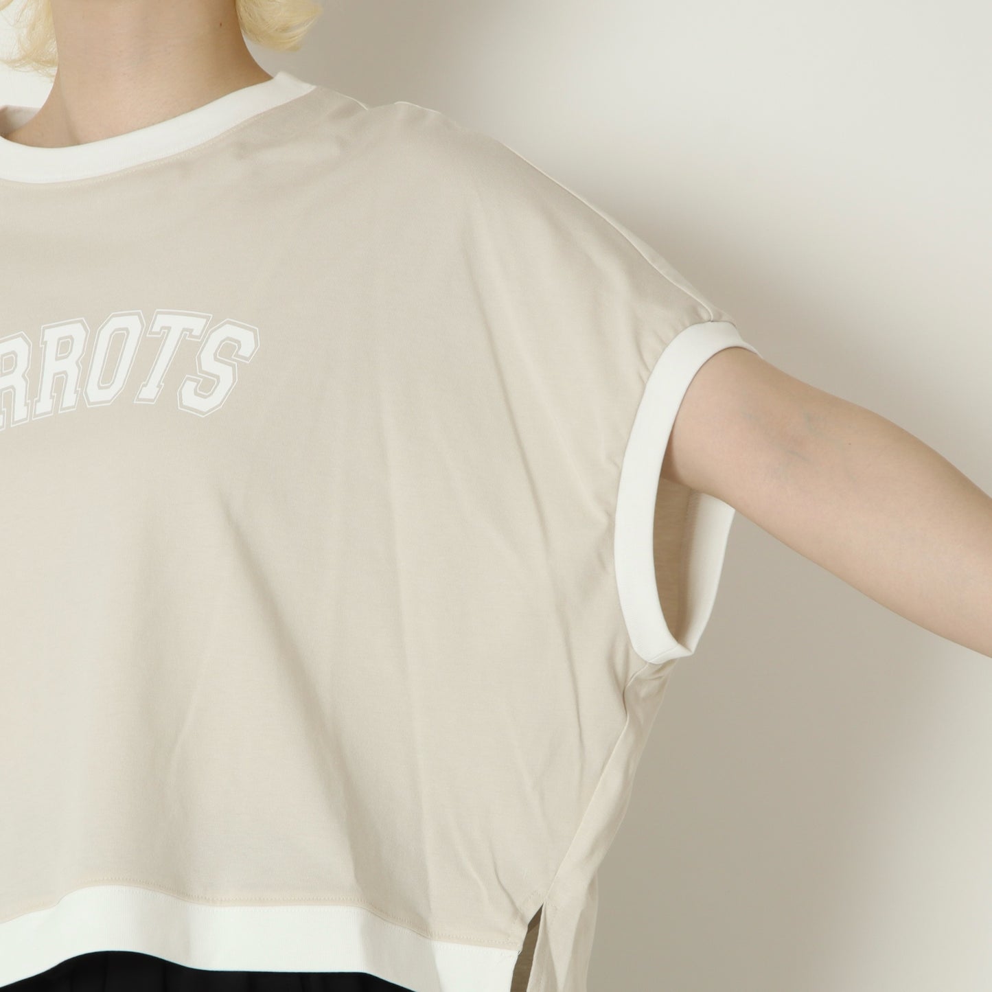 バイカラー袖リブロゴTシャツ　61025218