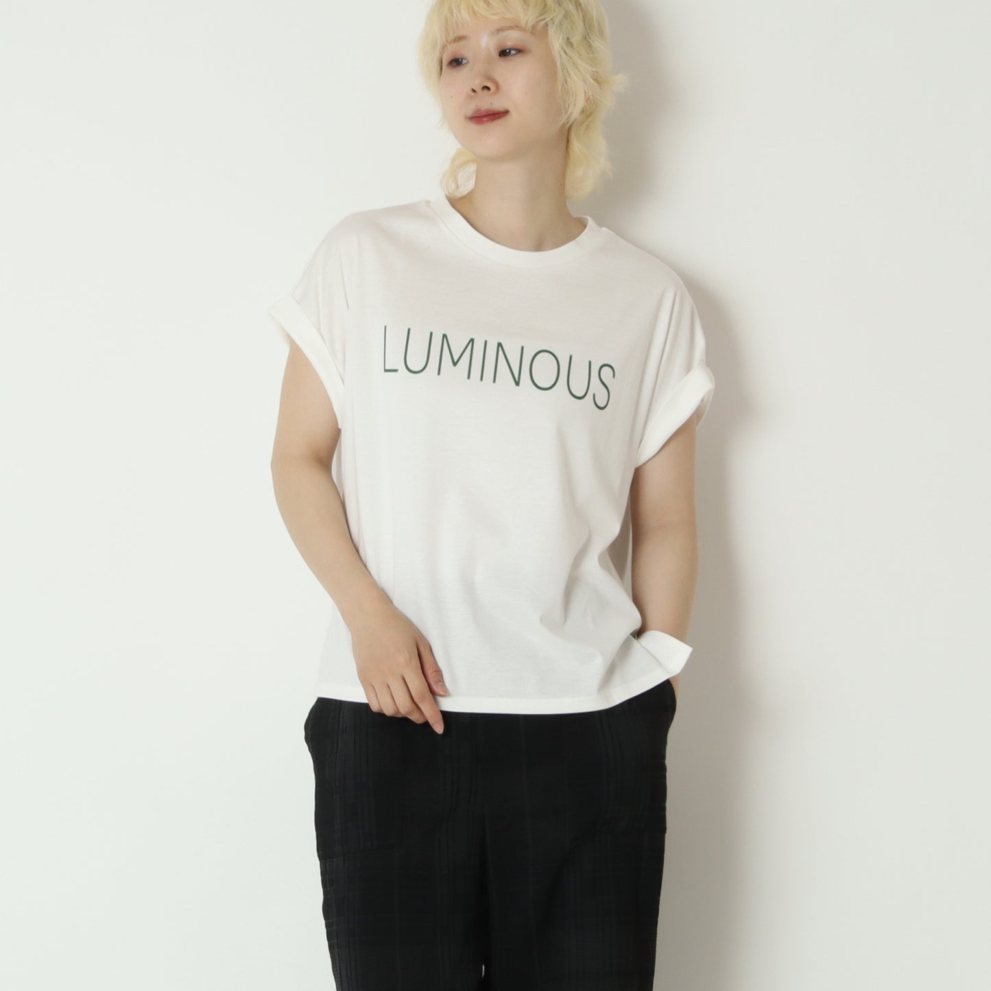 フロントロゴTシャツ　65025568